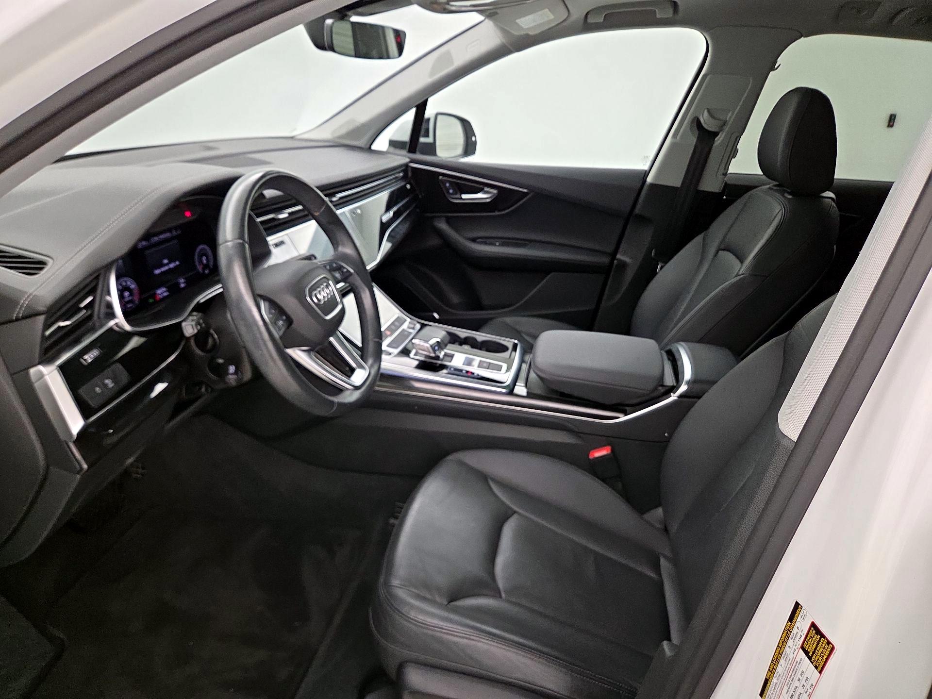 Thumbnail: 2023 Audi Q7 - 11