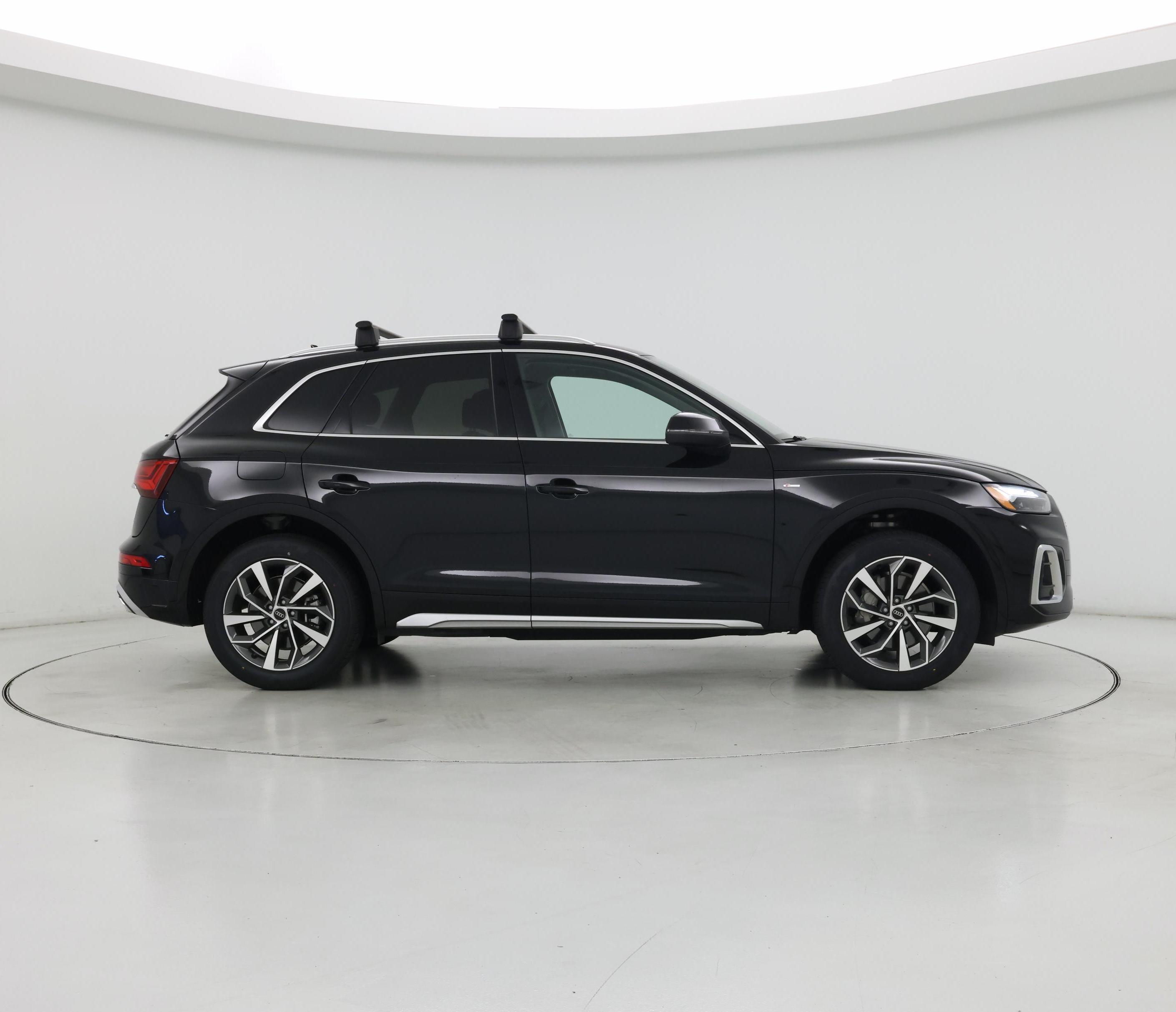 Thumbnail: 2023 Audi Q5 - 7