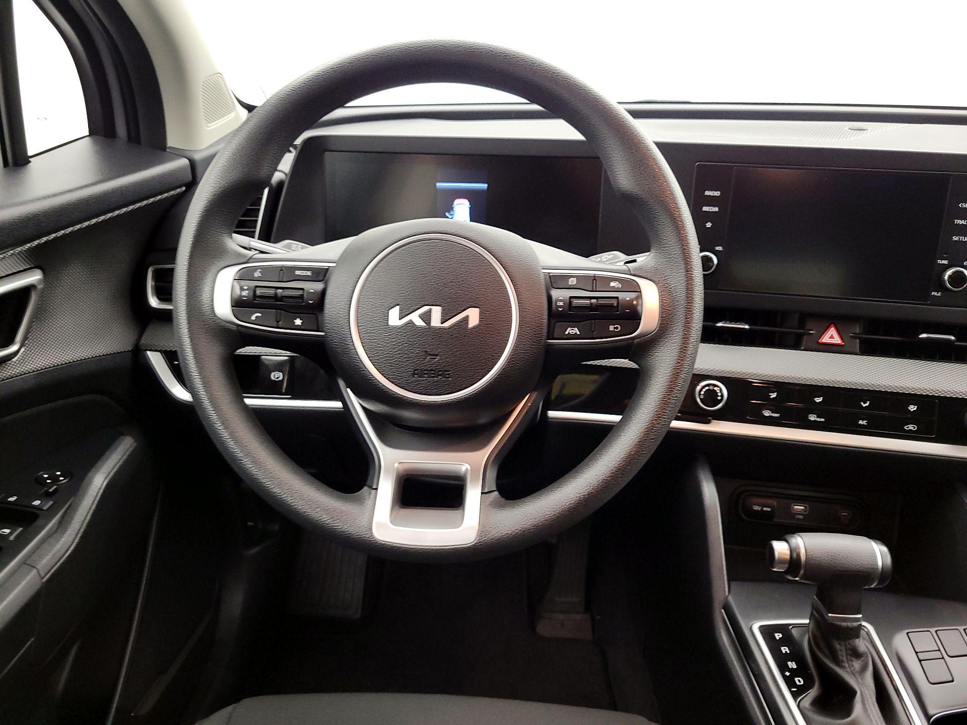 Thumbnail: 2025 Kia Sportage - 10
