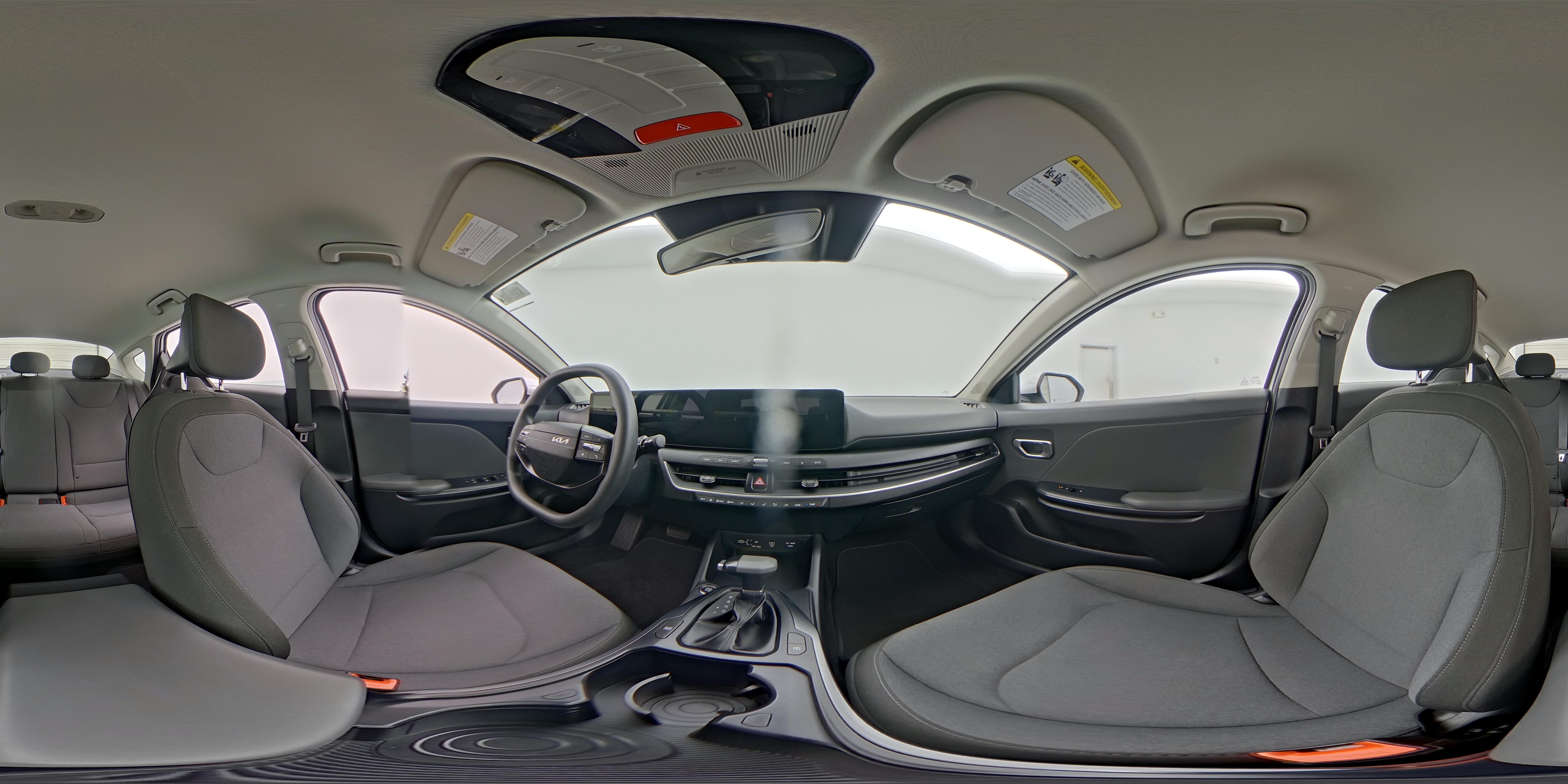 2025 Kia K4 LXS - Photo 24