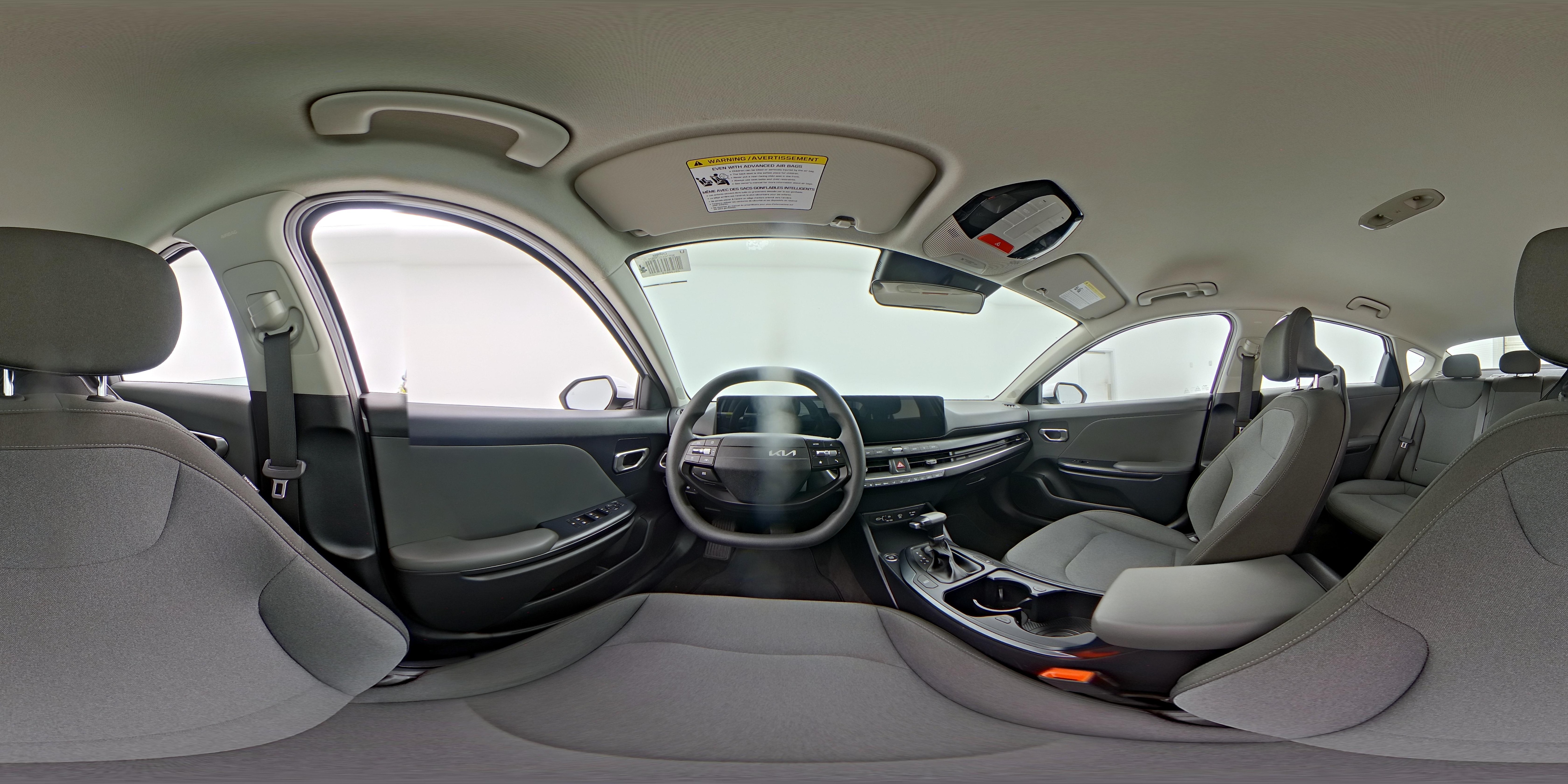 2025 Kia K4 LXS - Photo 26
