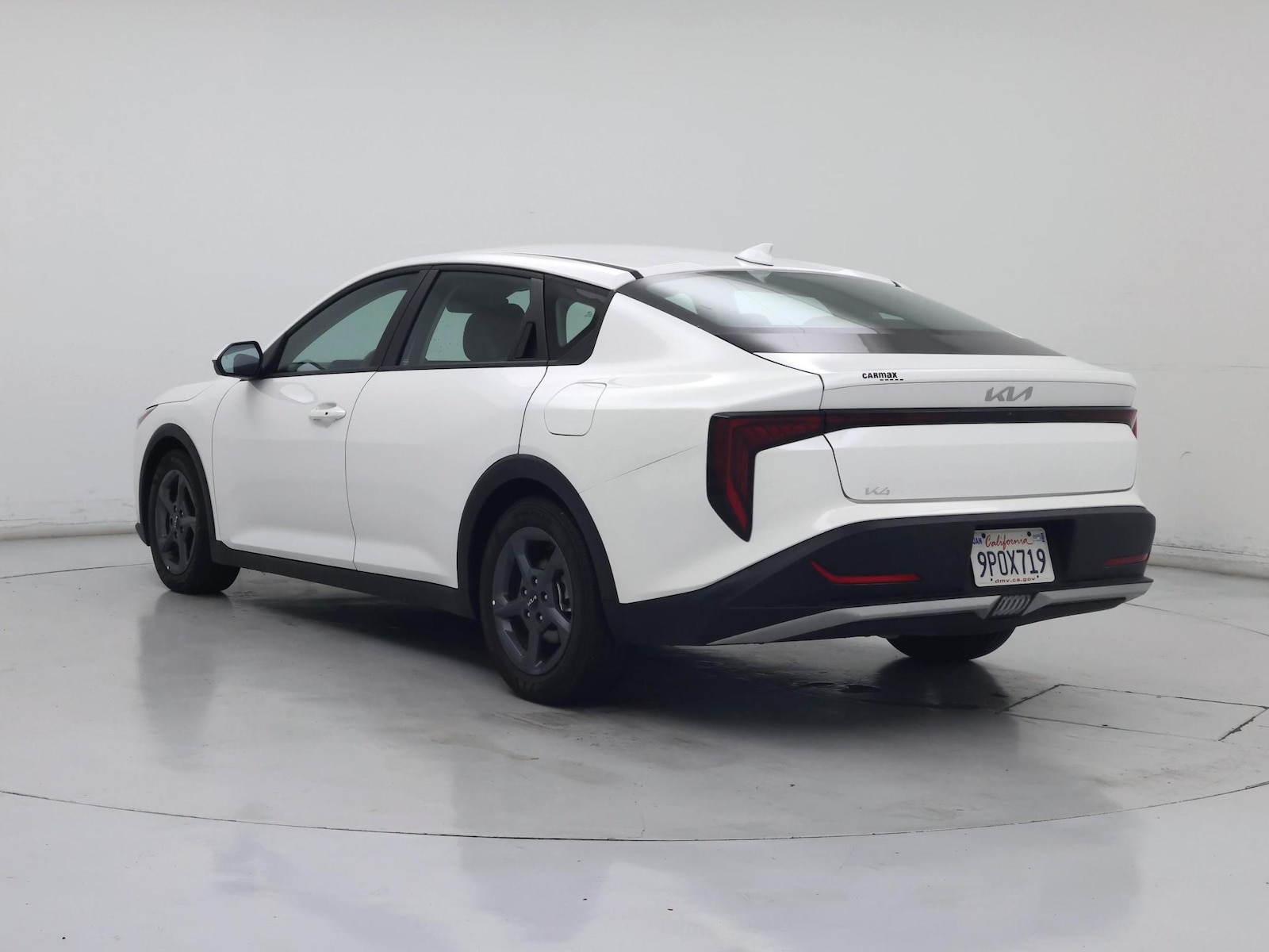2025 Kia K4 LXS - Photo 3