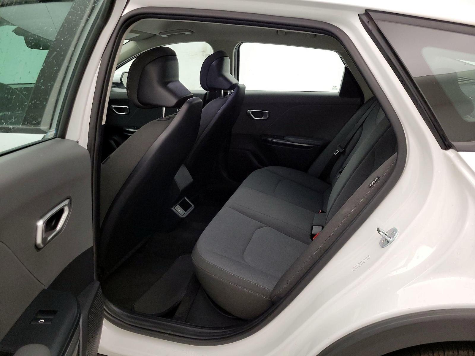 2025 Kia K4 LXS - Photo 20