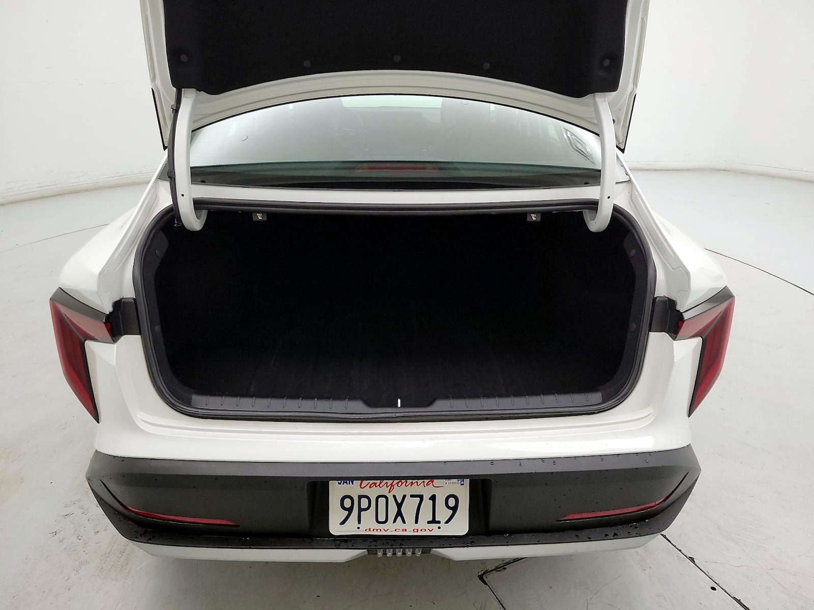 2025 Kia K4 LXS - Photo 21