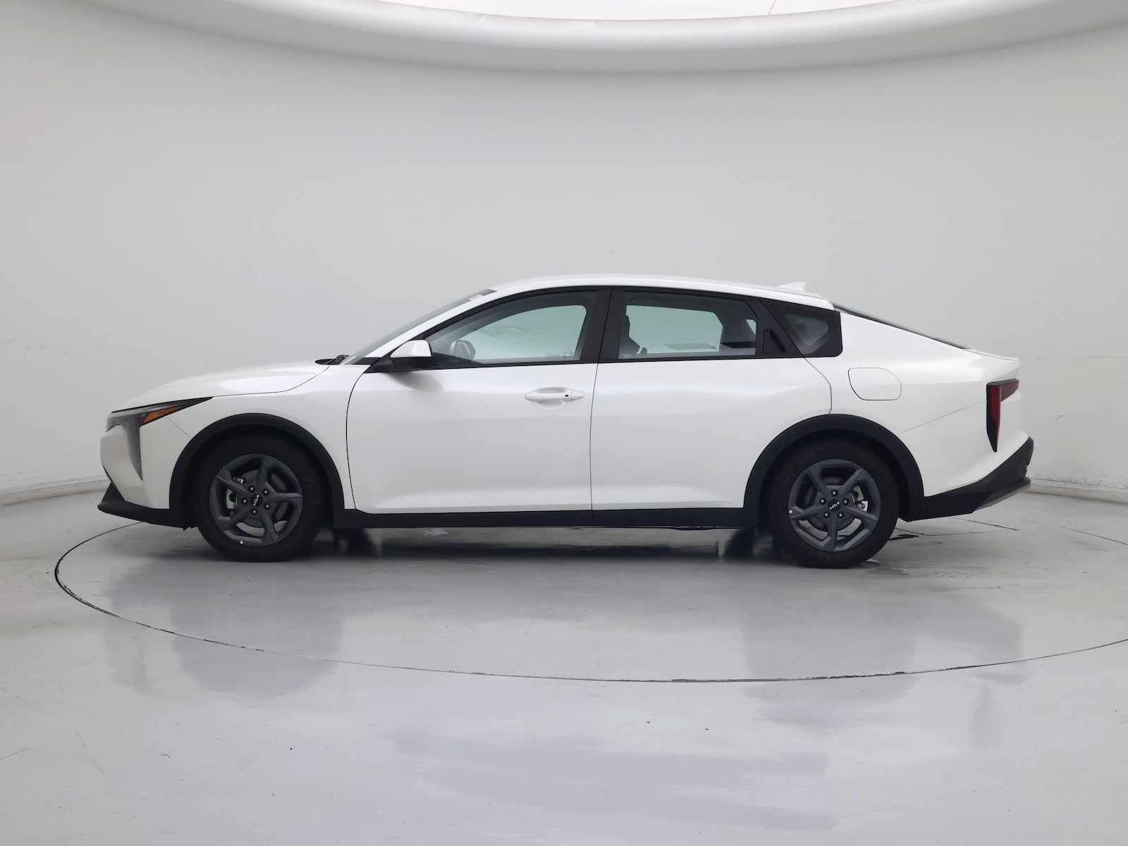 2025 Kia K4 LXS - Photo 4