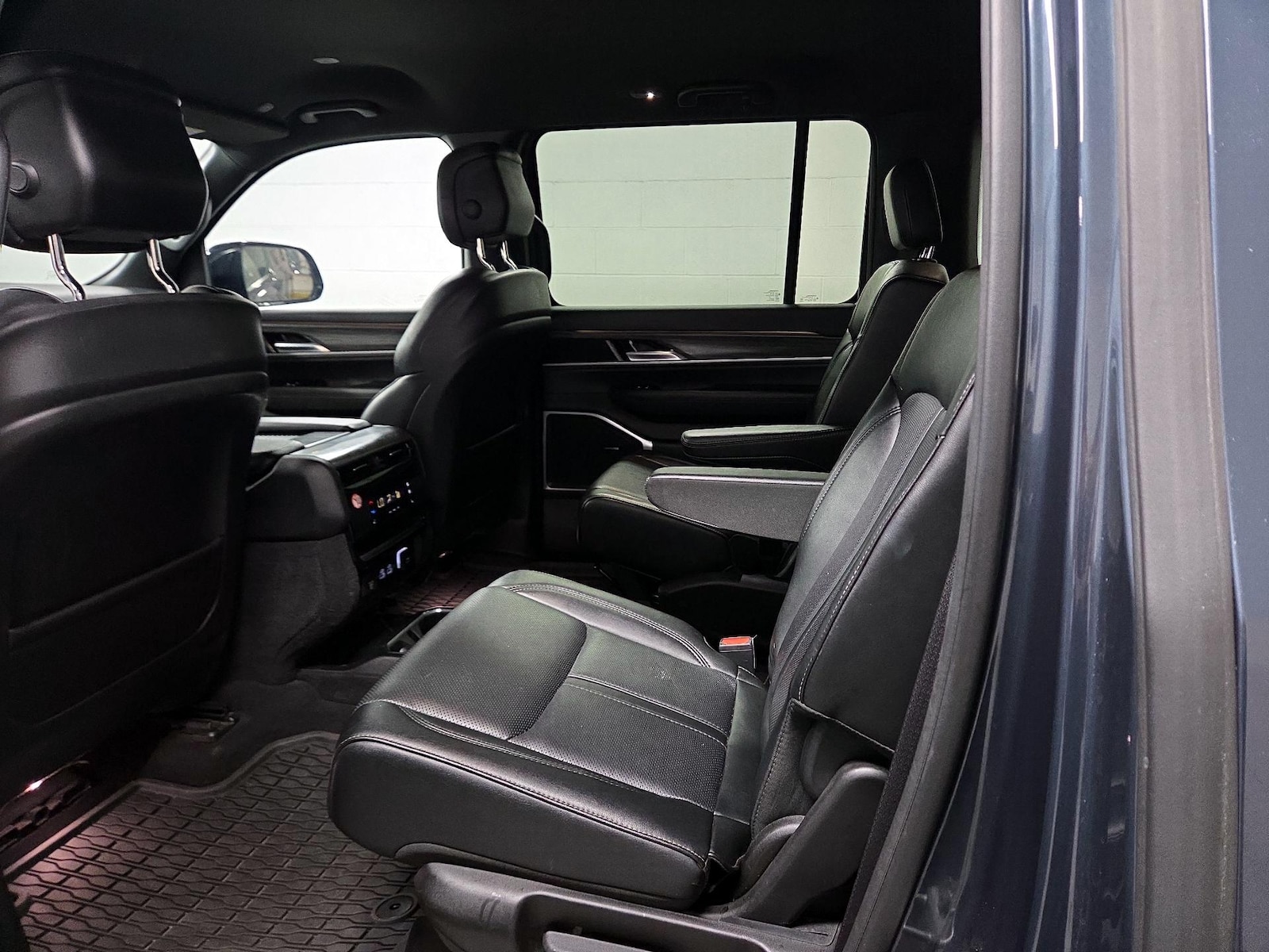 Rear Air Conditioning