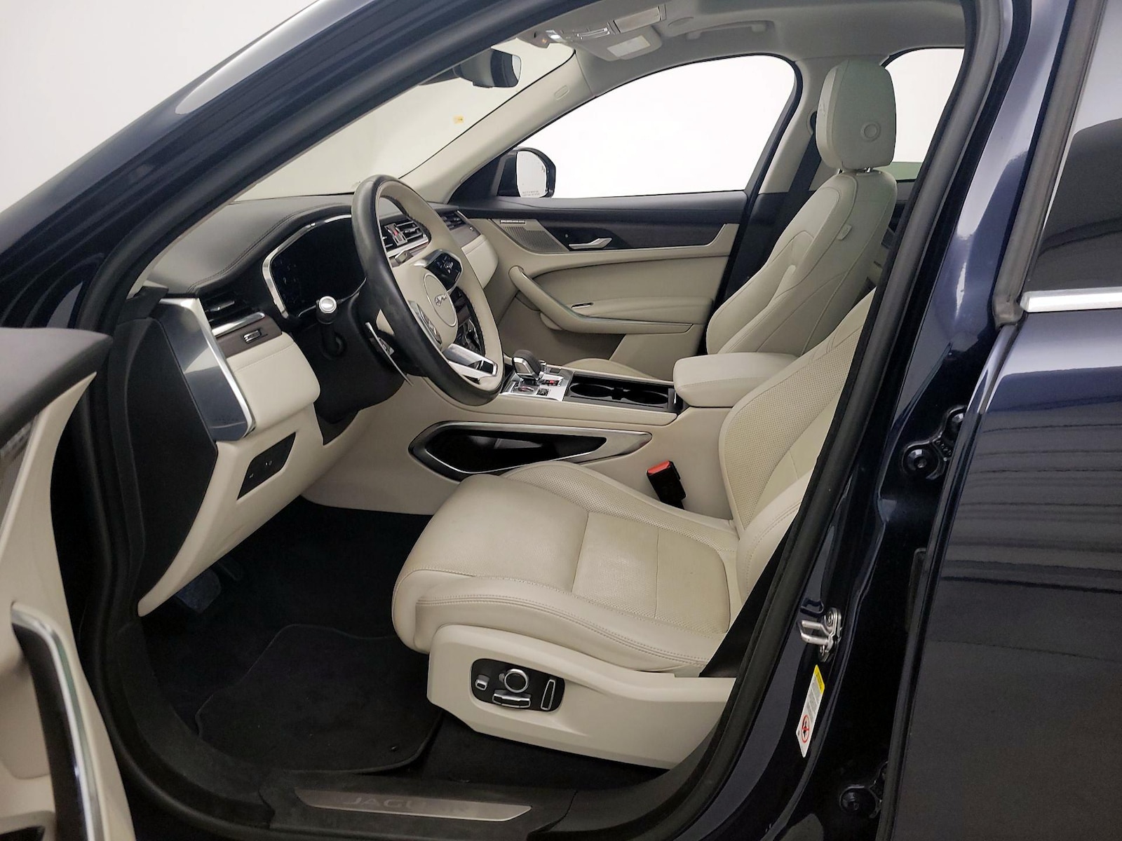 2021 Jaguar F-Pace S - Photo 12