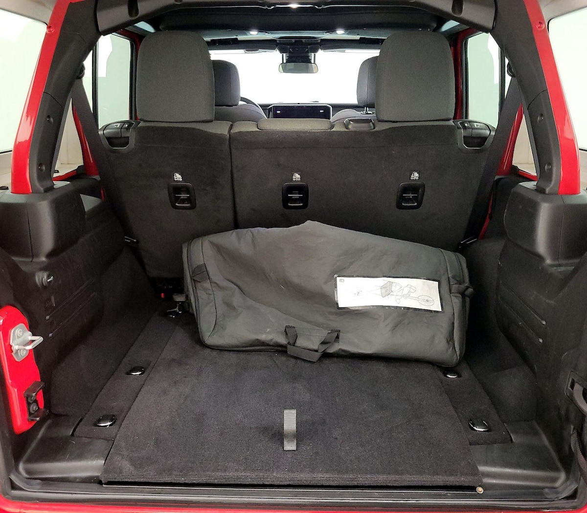 Trunk/Cargo (Seats Up)