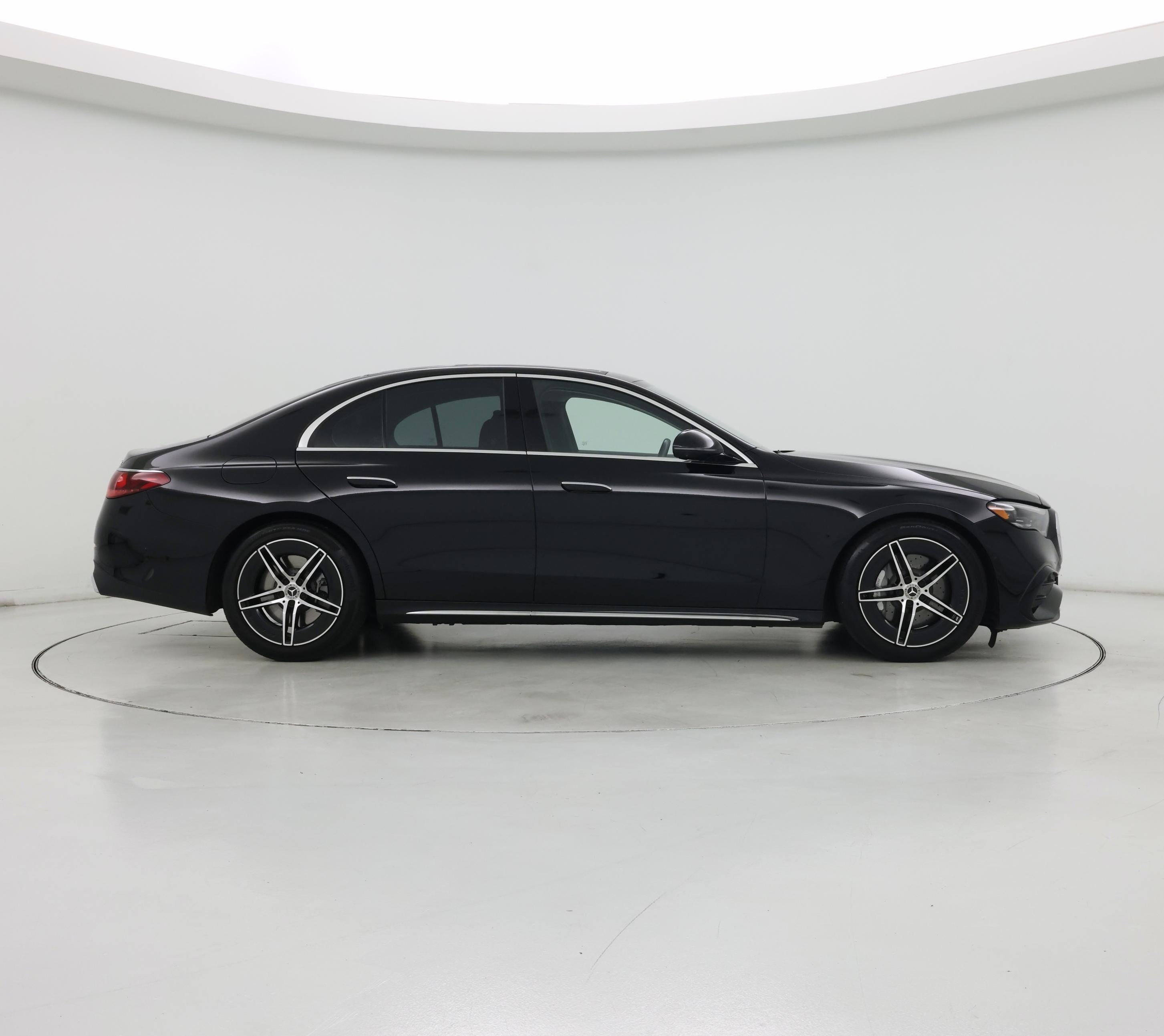 Thumbnail: 2024 Mercedes-Benz E-Class - 7