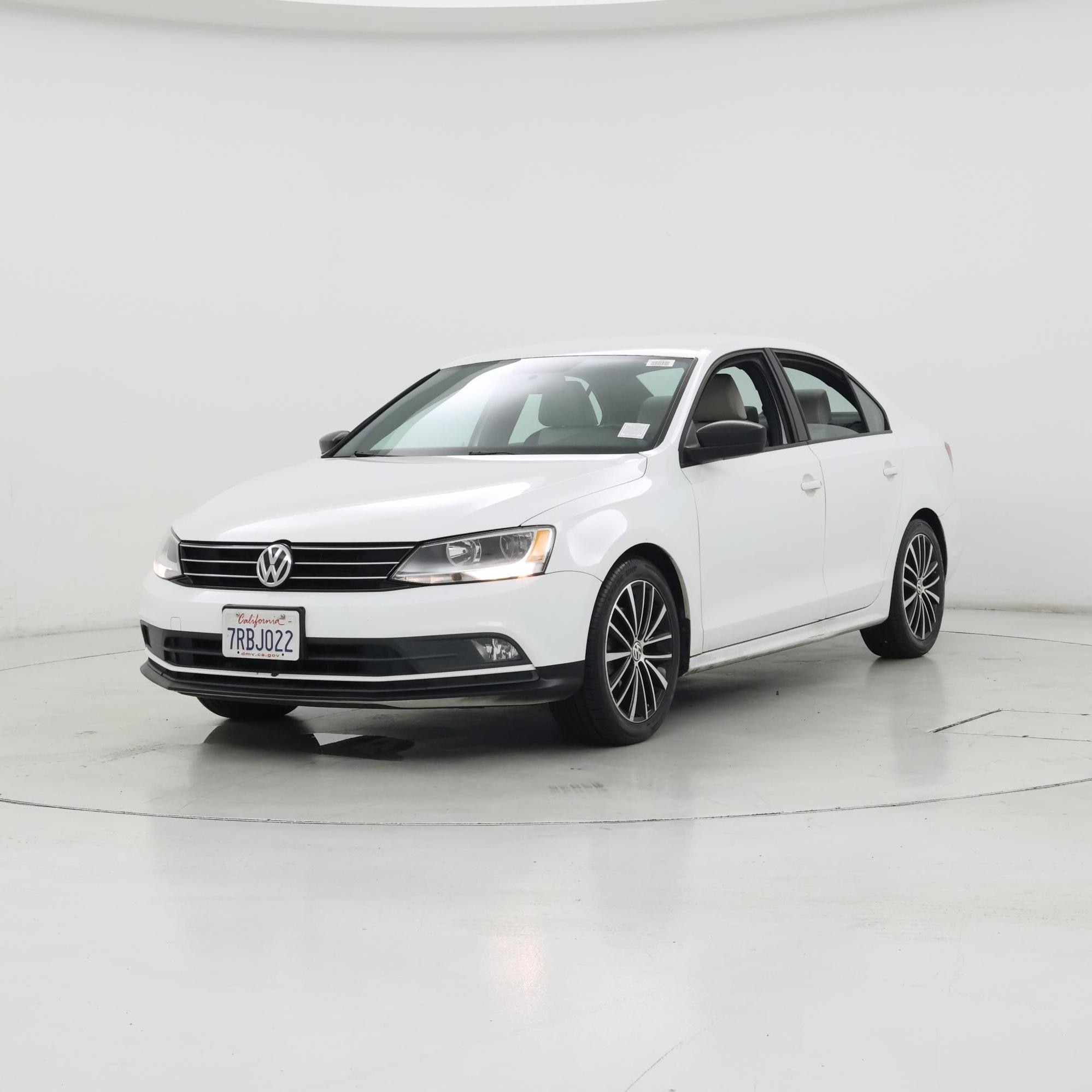 Thumbnail: 2016 Volkswagen Jetta - 4
