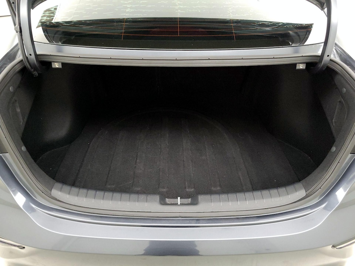 Trunk/Cargo (Seats Up)