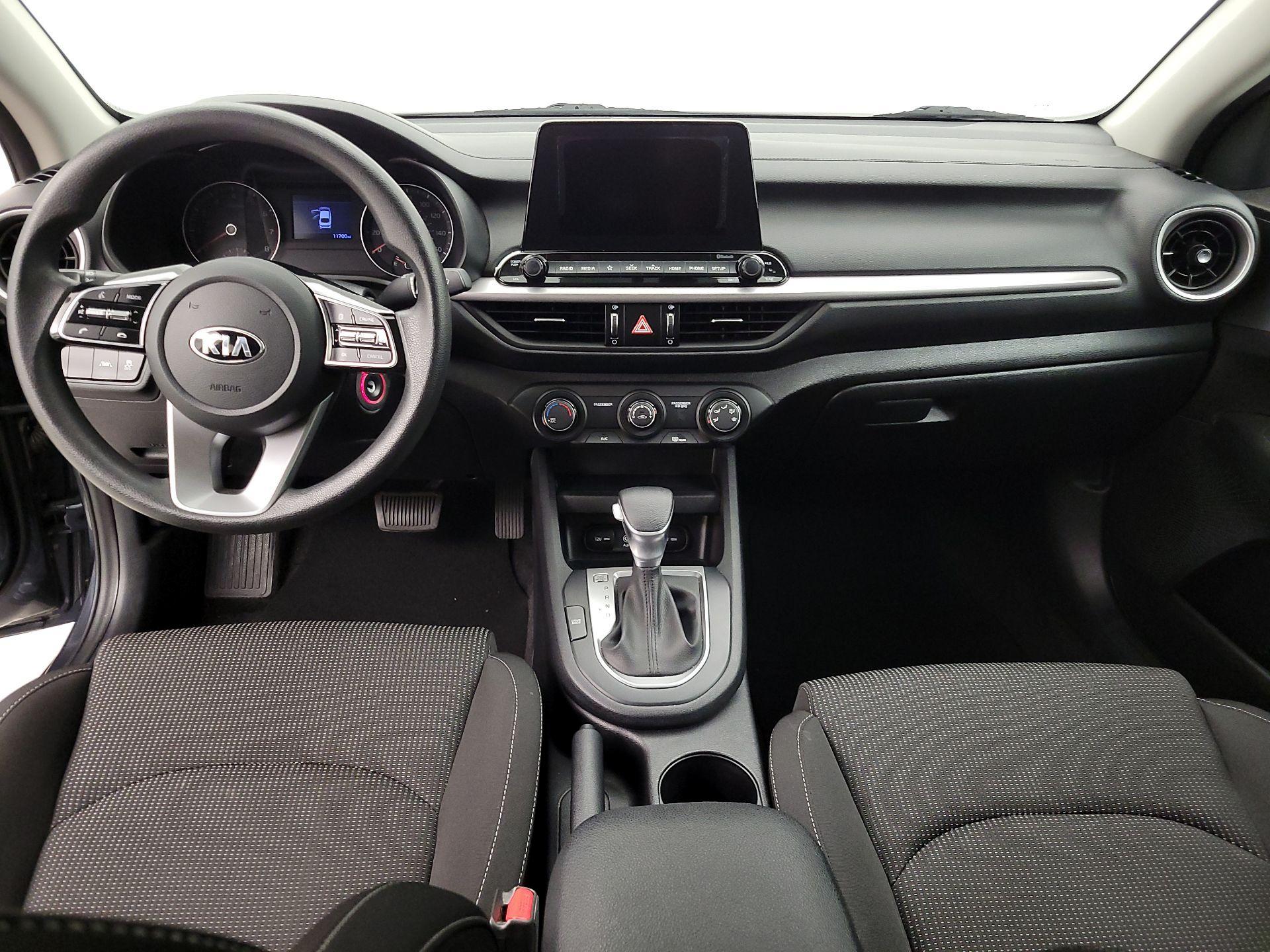 Thumbnail: 2020 Kia Forte - 8
