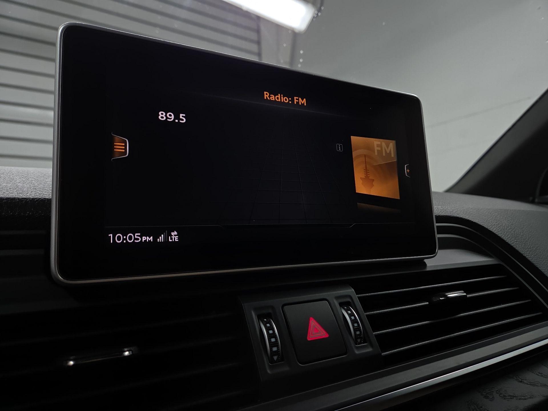 Thumbnail: 2019 Audi Q5 - 11