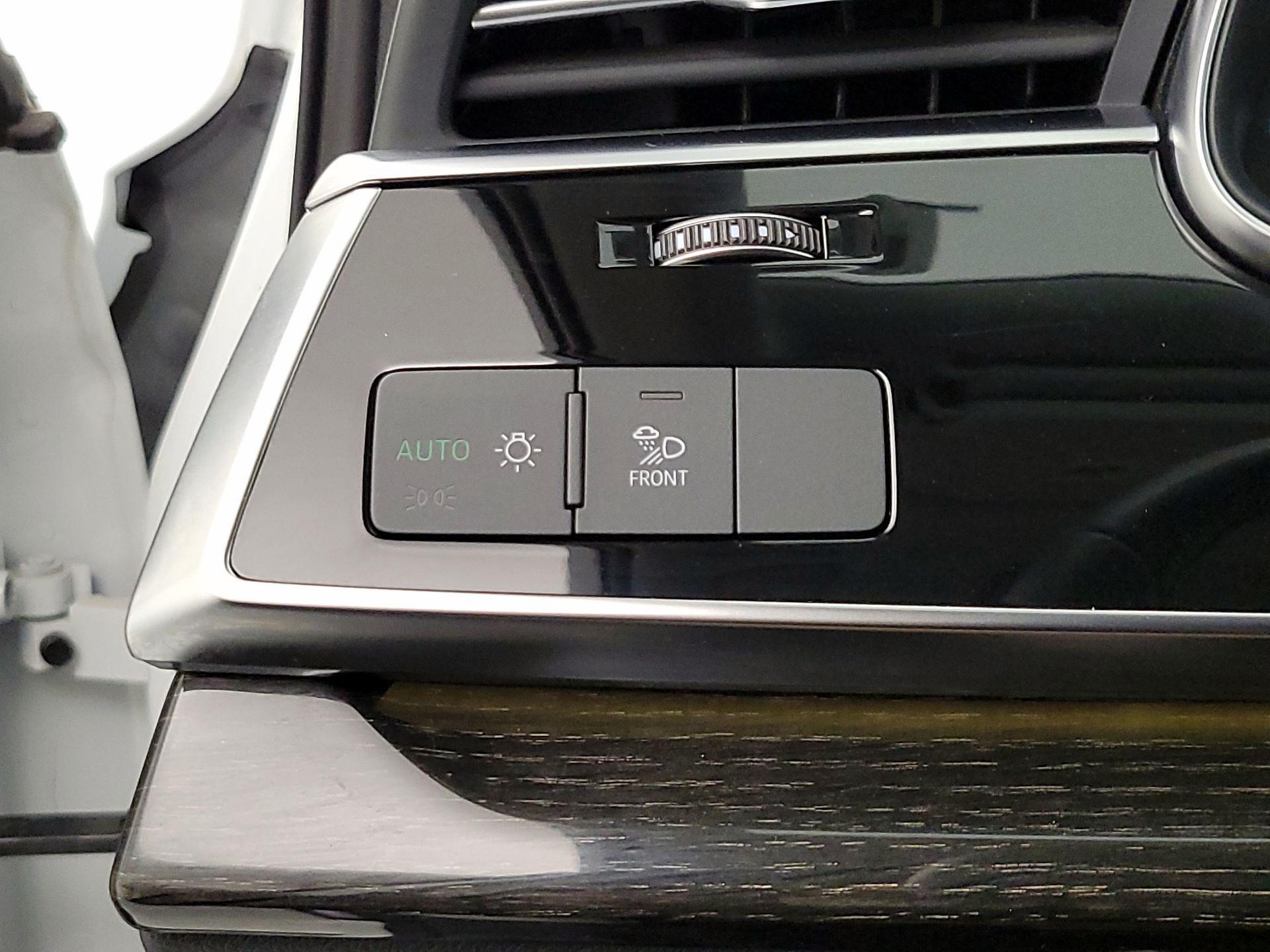 Thumbnail: 2023 Audi Q7 - 13