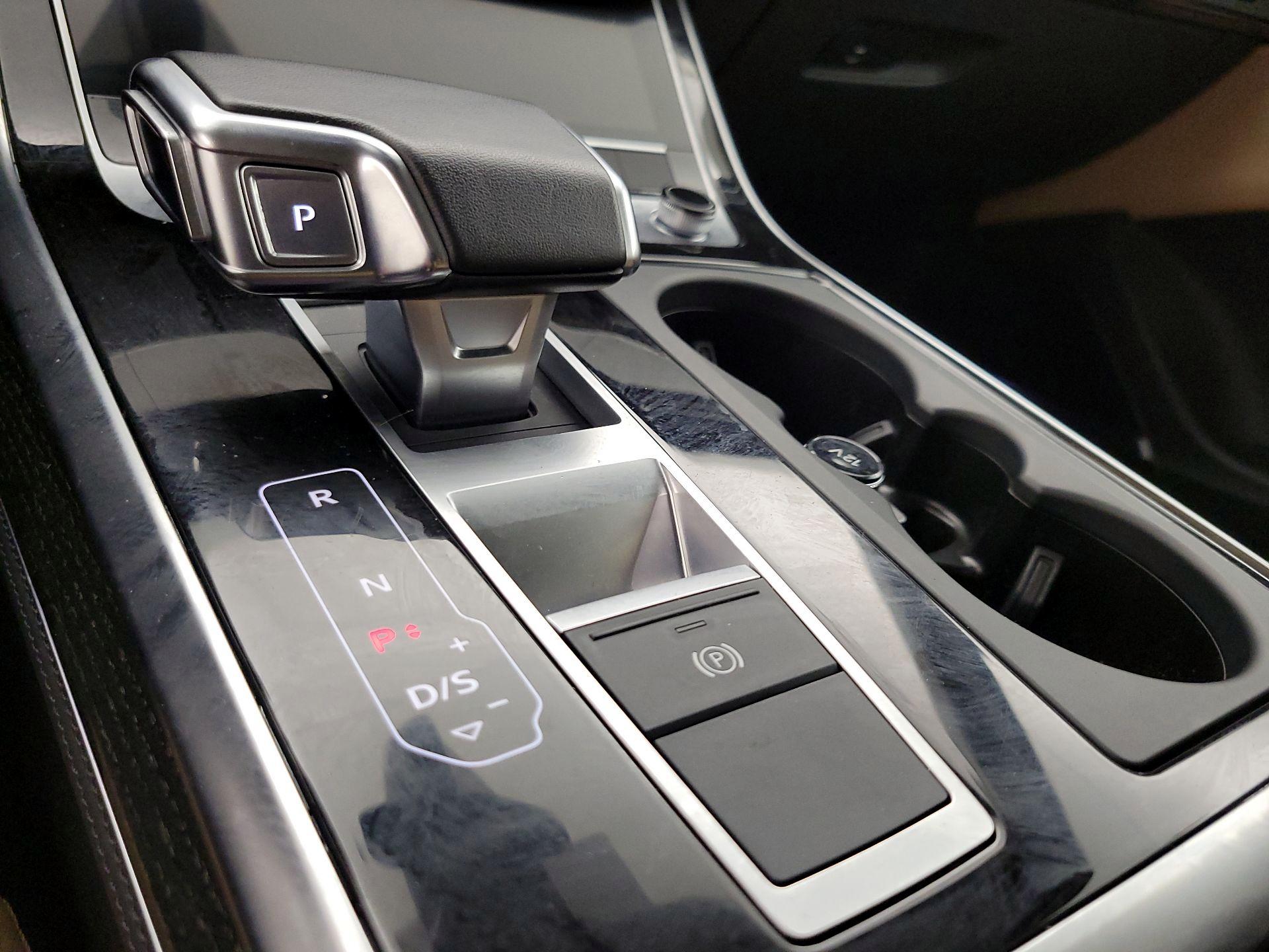 Thumbnail: 2023 Audi Q7 - 17
