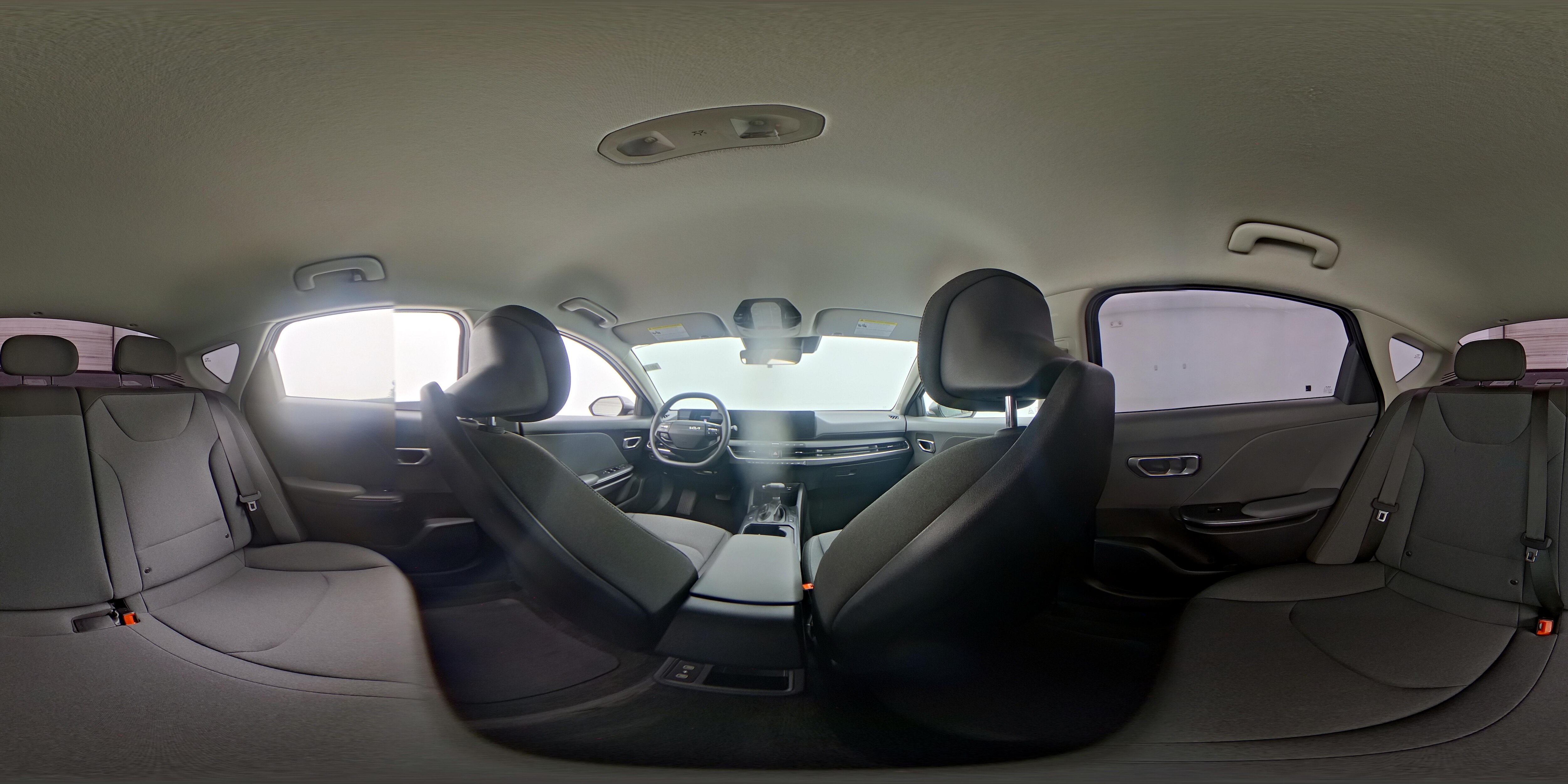 2025 Kia K4 LXS - Photo 25