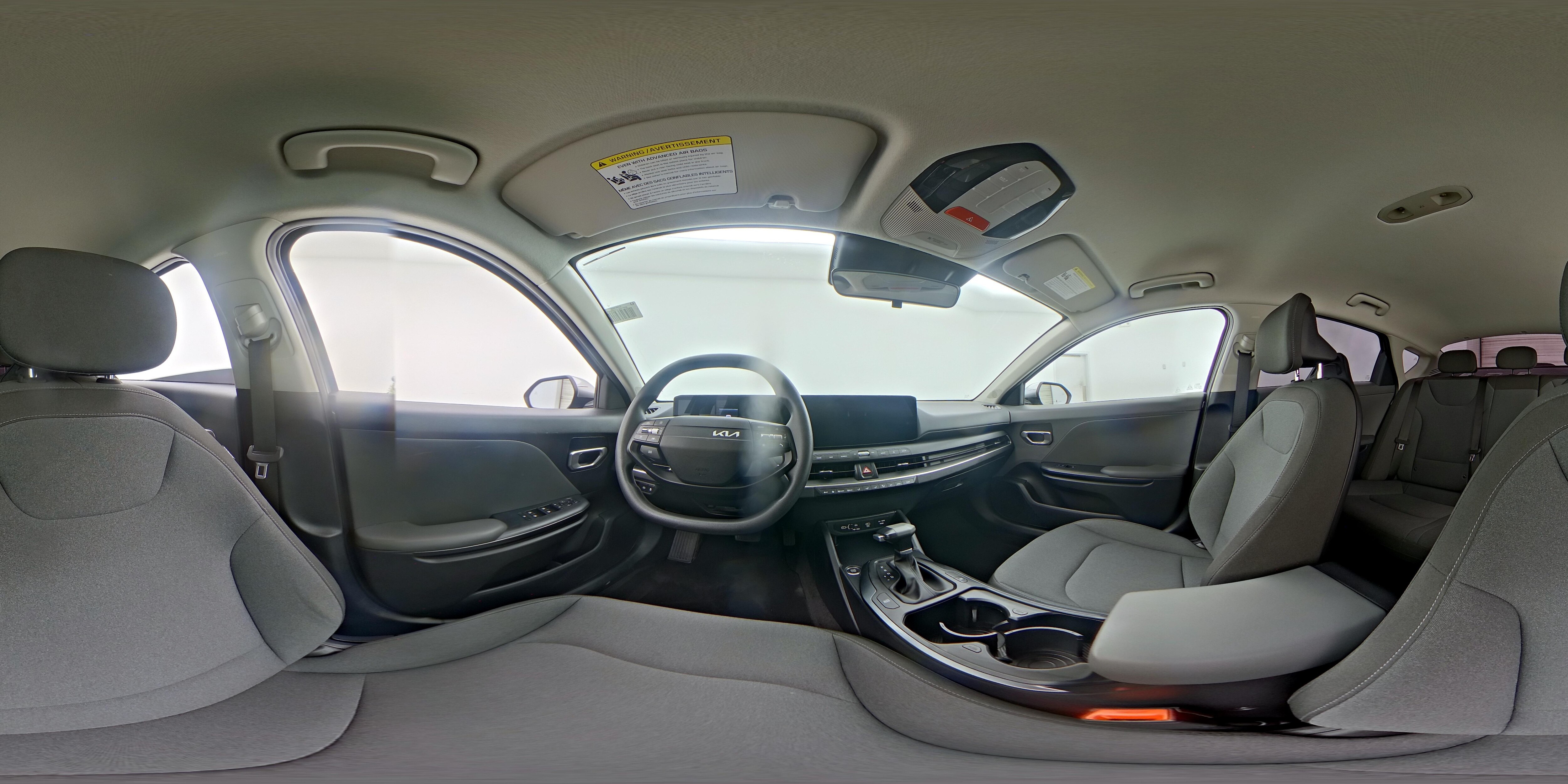 2025 Kia K4 LXS - Photo 26