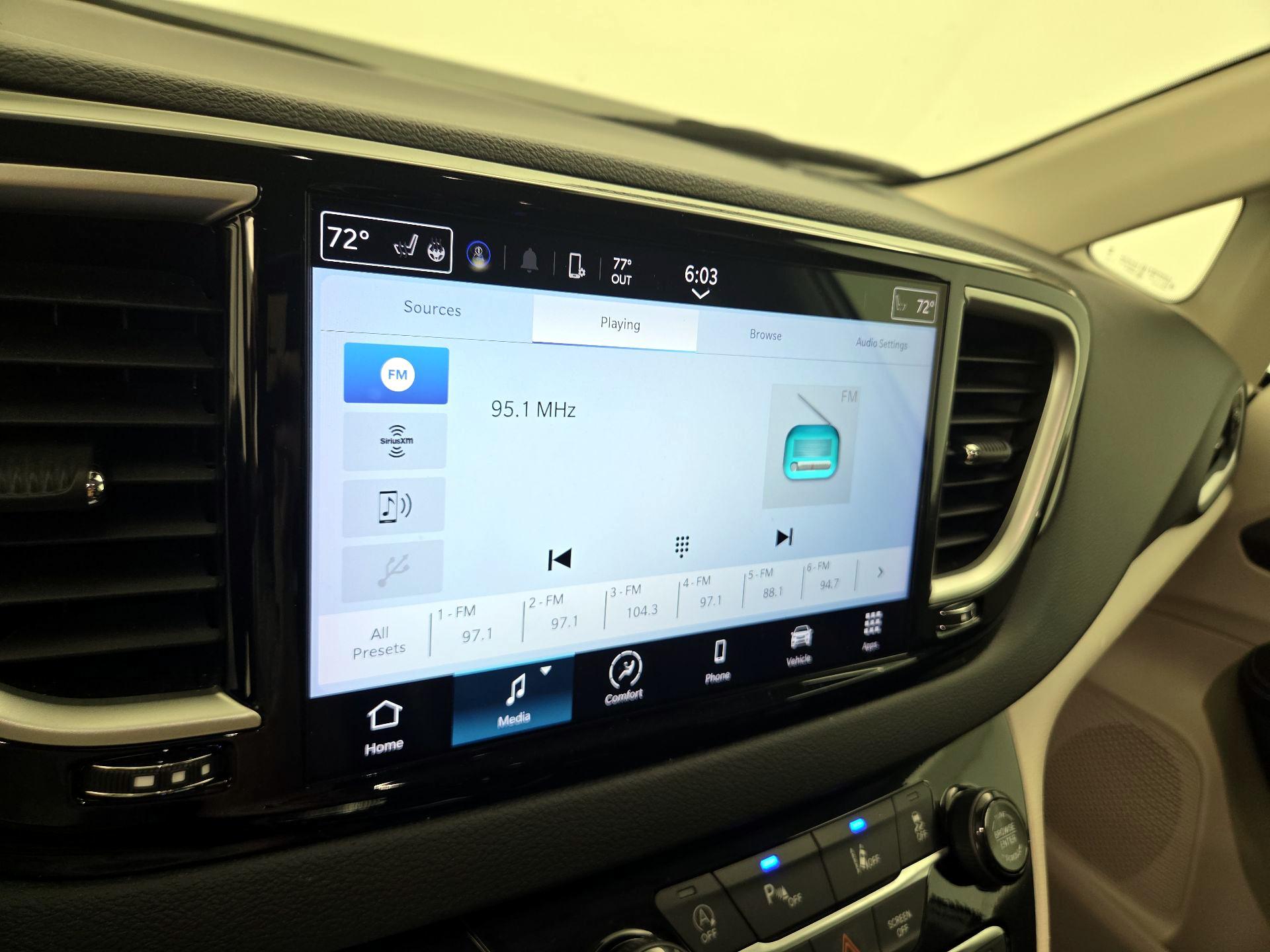 Thumbnail: 2024 Chrysler Pacifica - 15