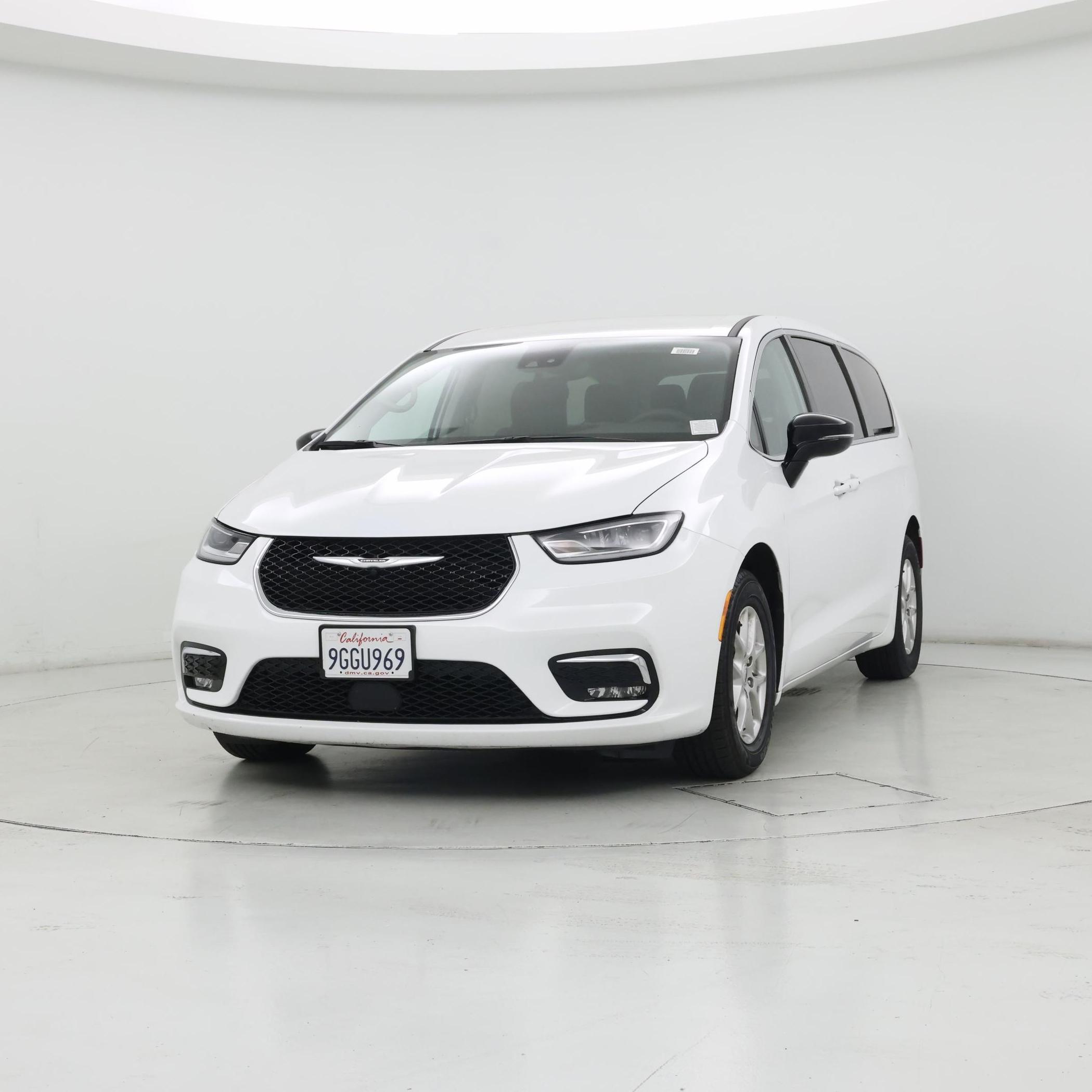 Thumbnail: 2024 Chrysler Pacifica - 4