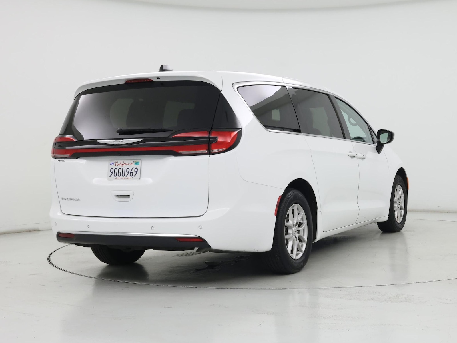 2024 Chrysler Pacifica Touring L - Photo 9