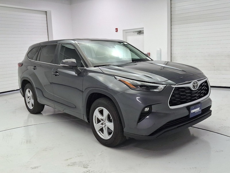 2025 Toyota Highlander LE