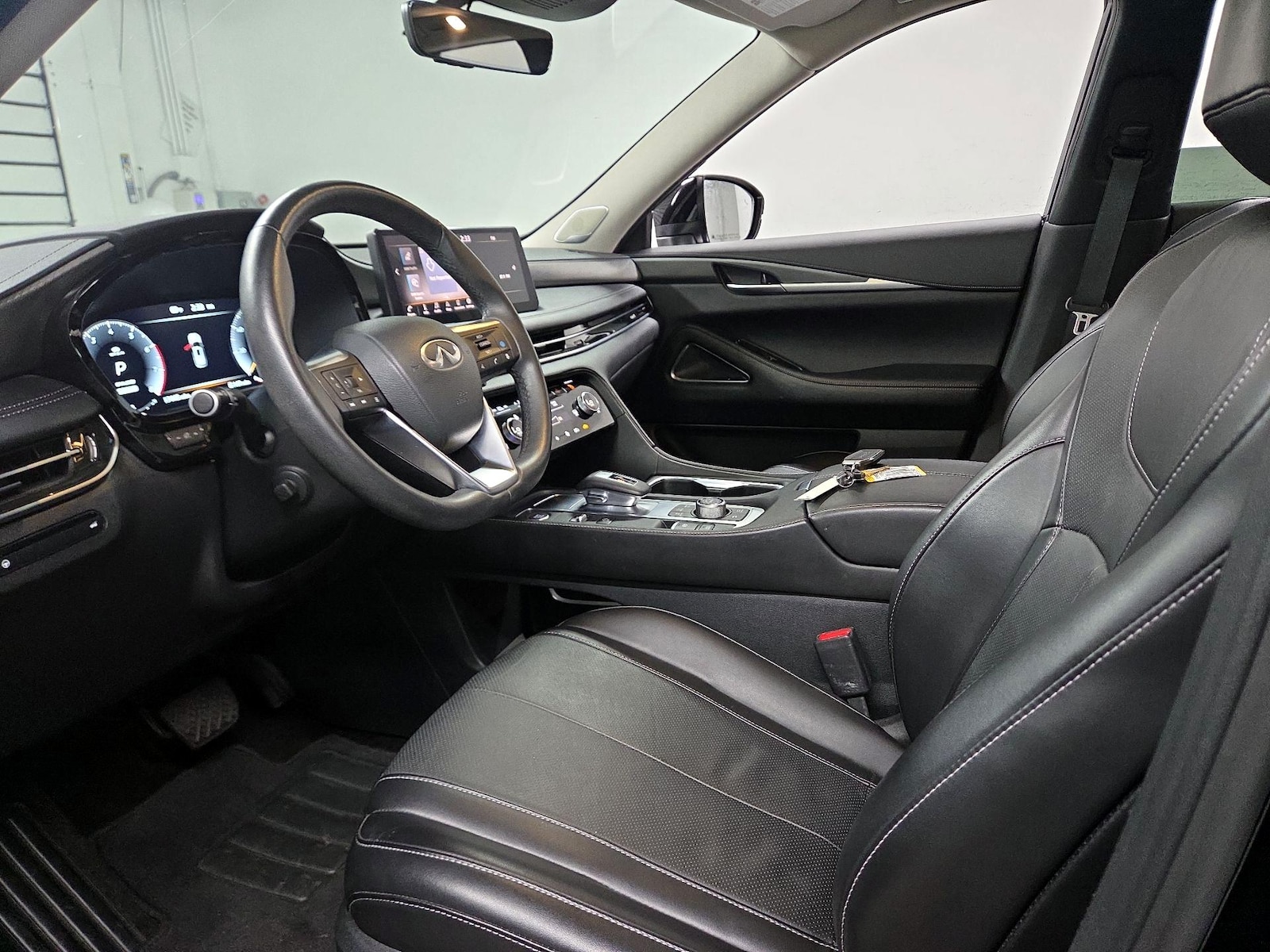 2025 INFINITI QX60 LUXE - Photo 10