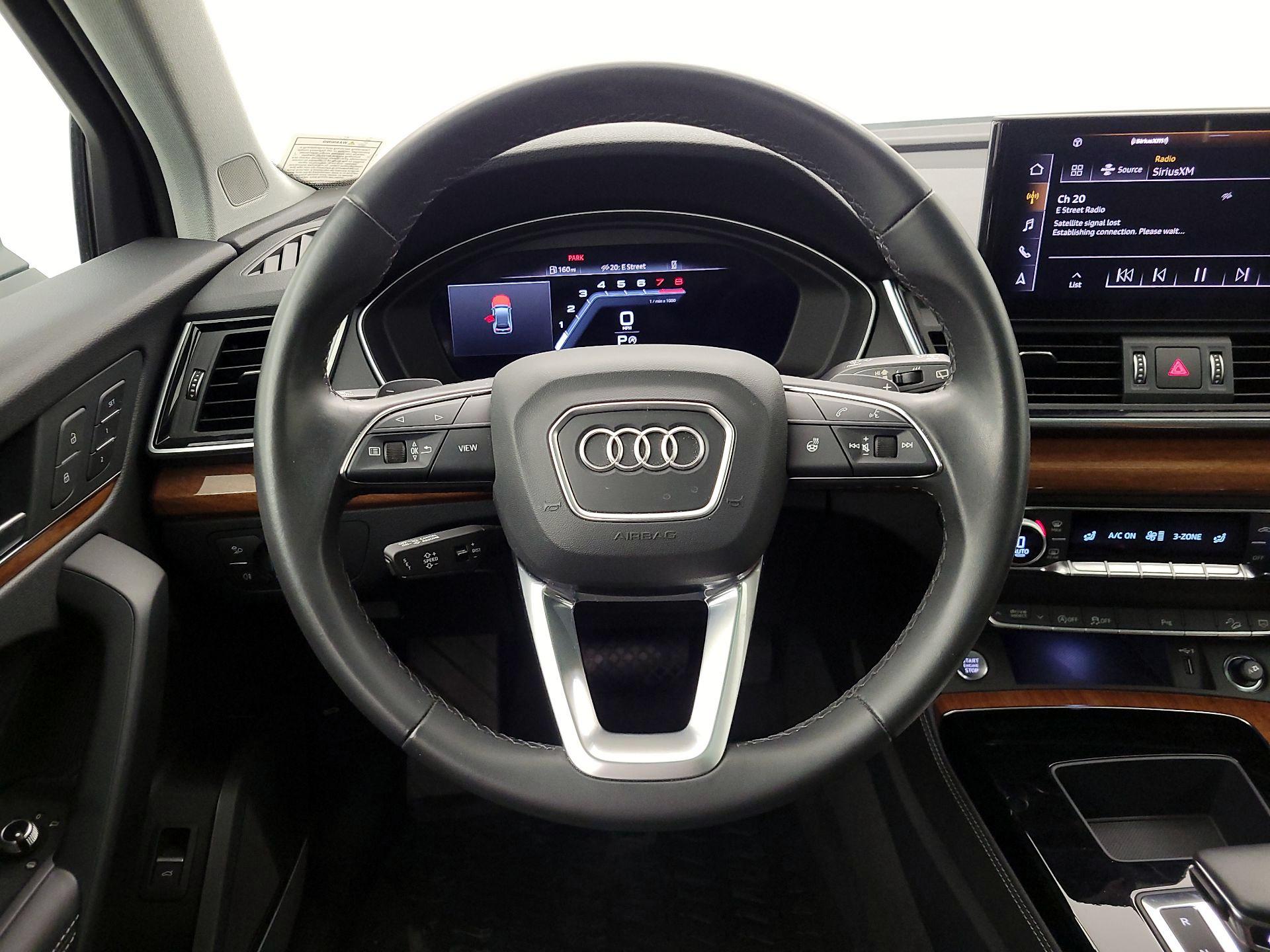 Thumbnail: 2023 Audi Q5 - 10