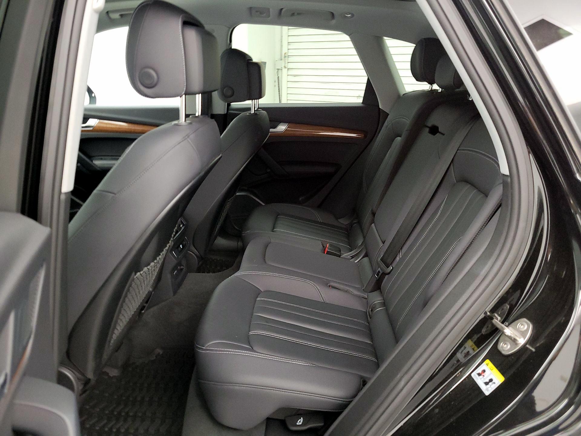 Thumbnail: 2023 Audi Q5 - 20