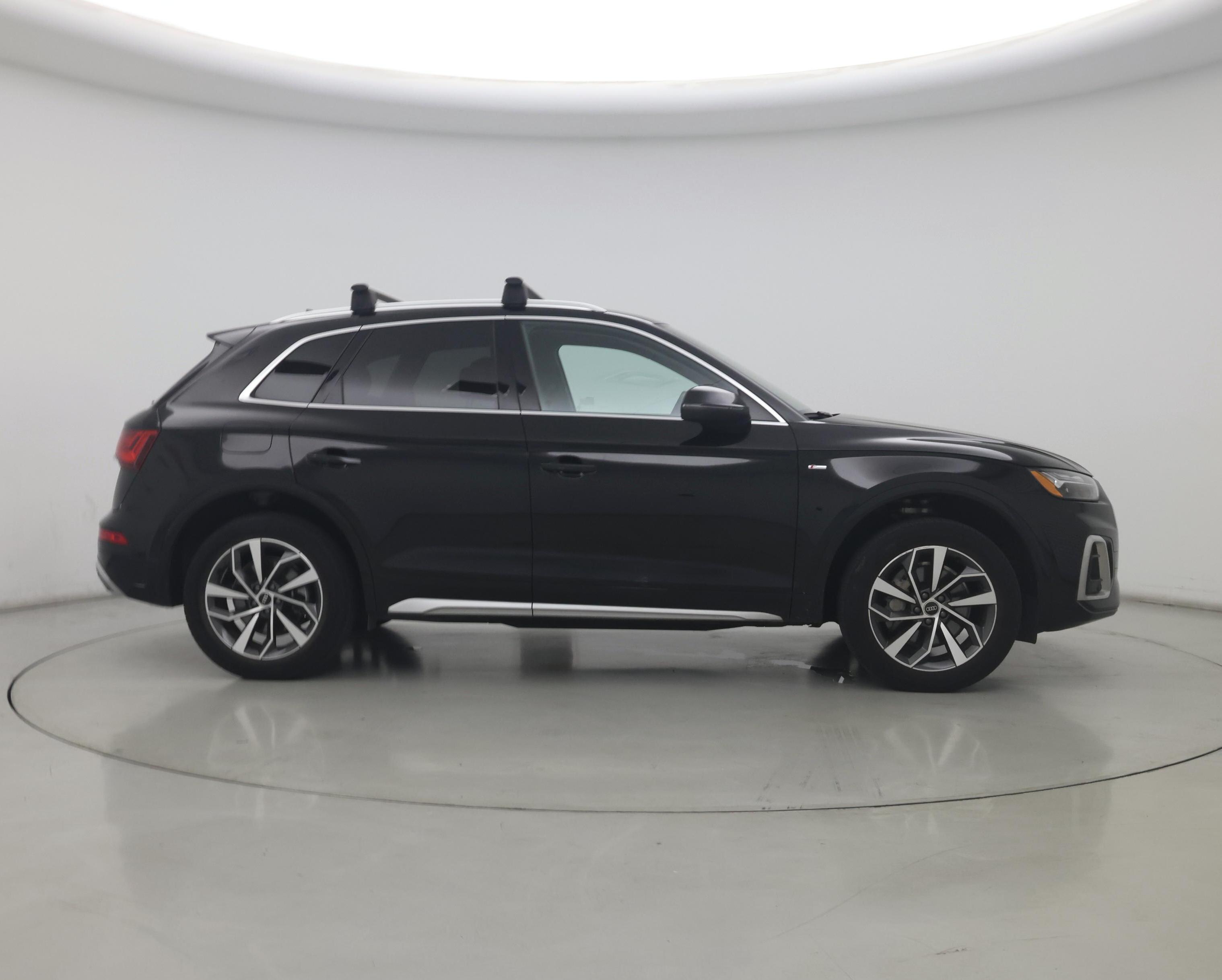 Thumbnail: 2023 Audi Q5 - 7