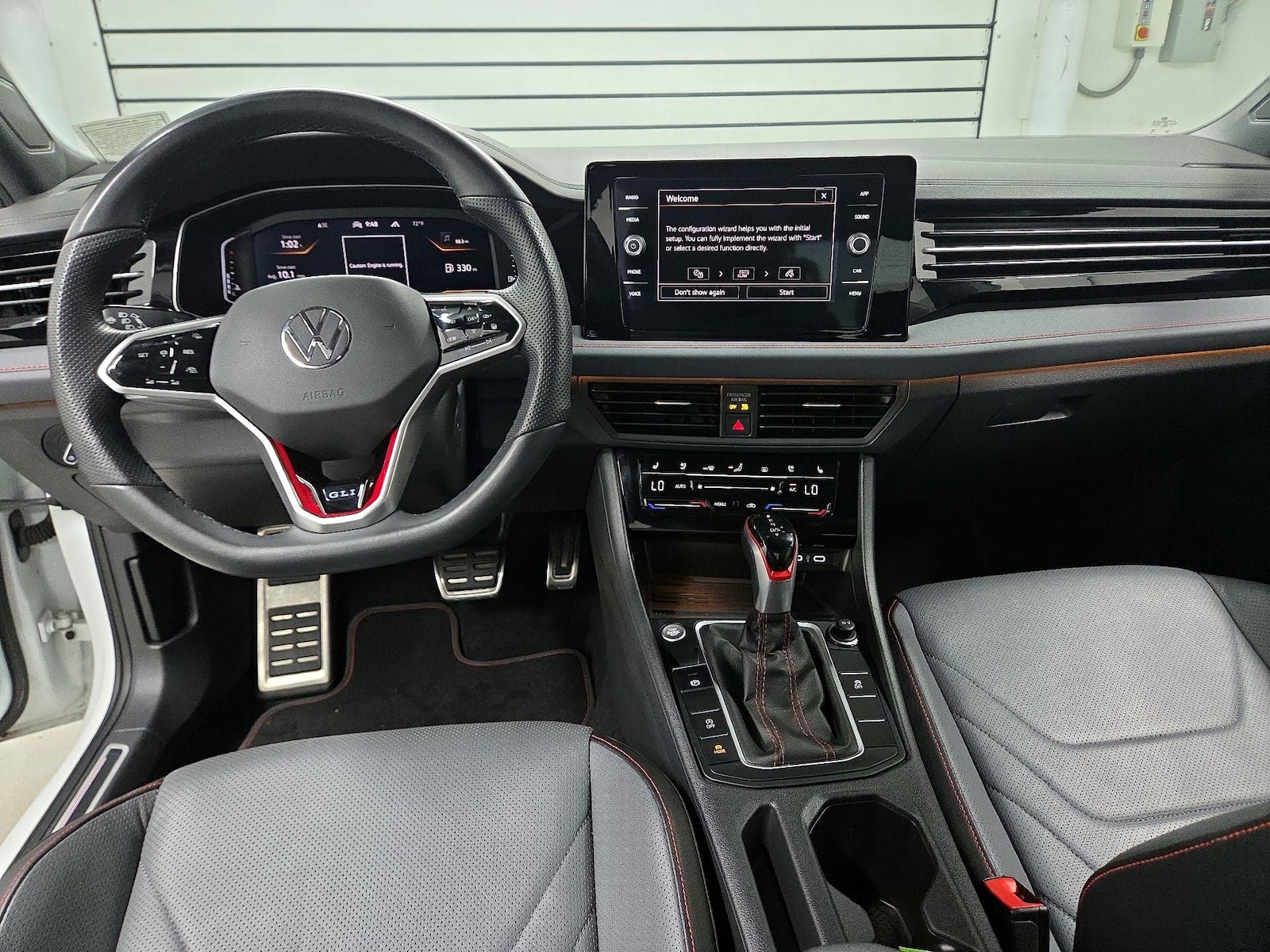 2025 Volkswagen Jetta GLI Autobahn - Photo 8