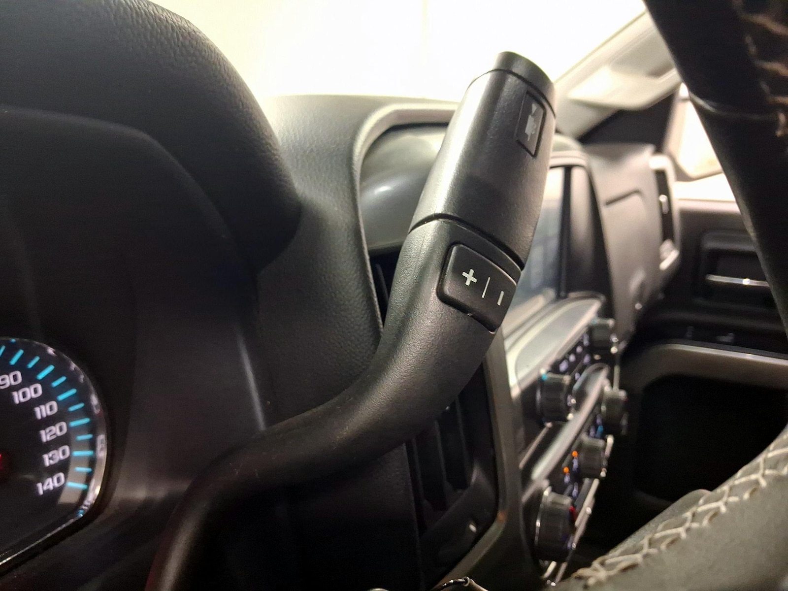 2017 Chevrolet Silverado 1500 LT - Photo 16