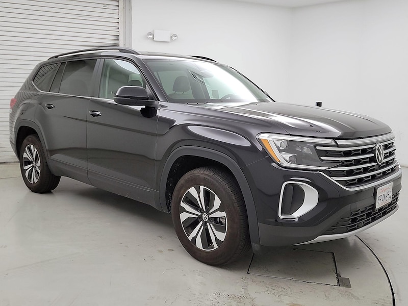 2025 Volkswagen Atlas SE