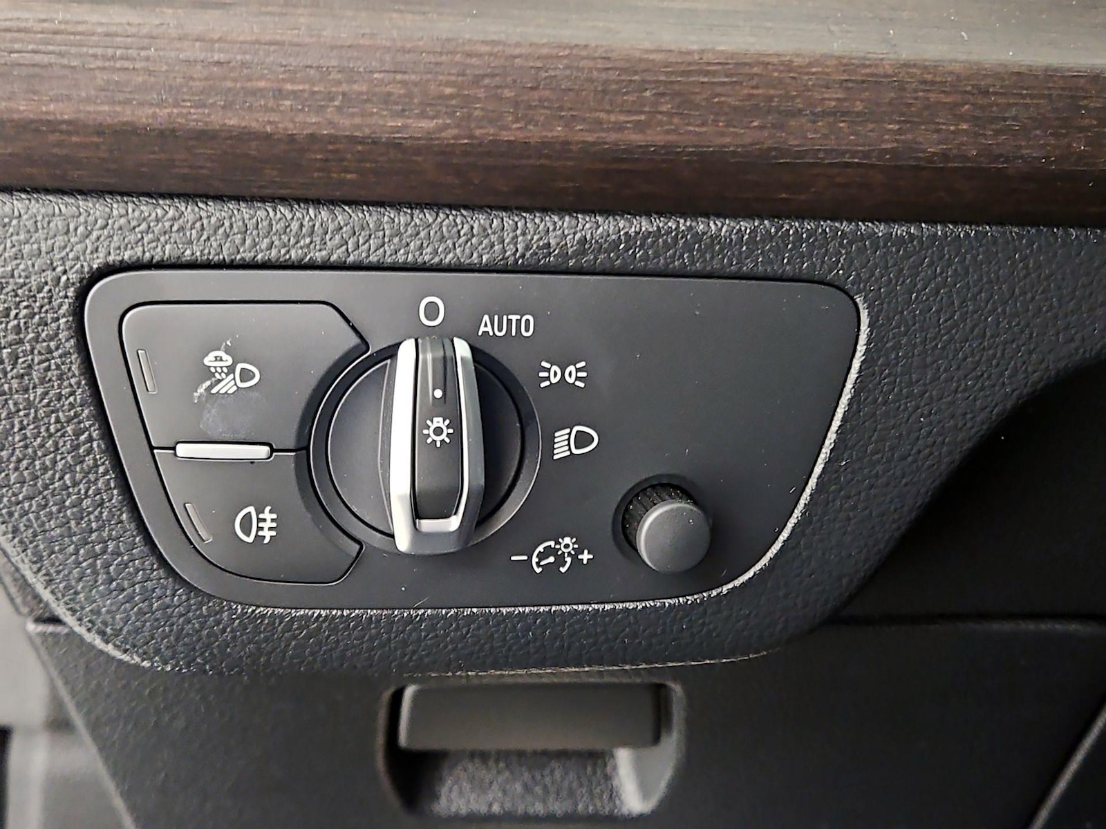 2023 Audi Q5 Premium - Photo 14