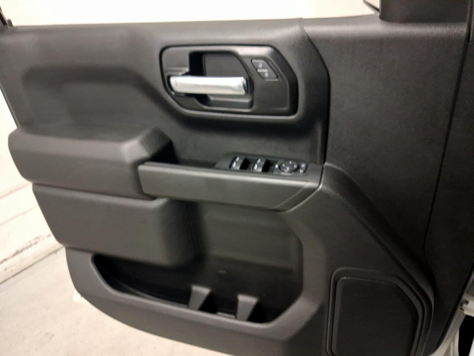 2022 Chevrolet Silverado 1500 Limited Custom - Photo 13