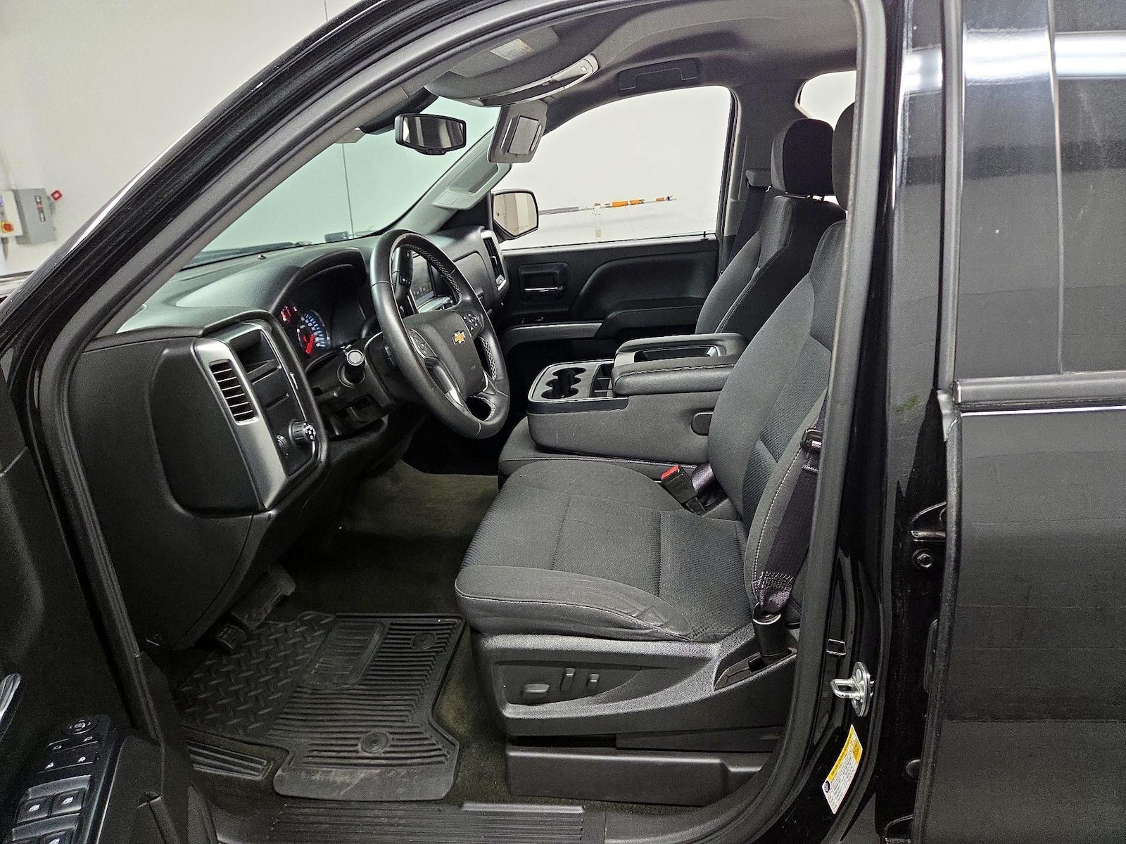 Power Seat(s) & Side Airbags