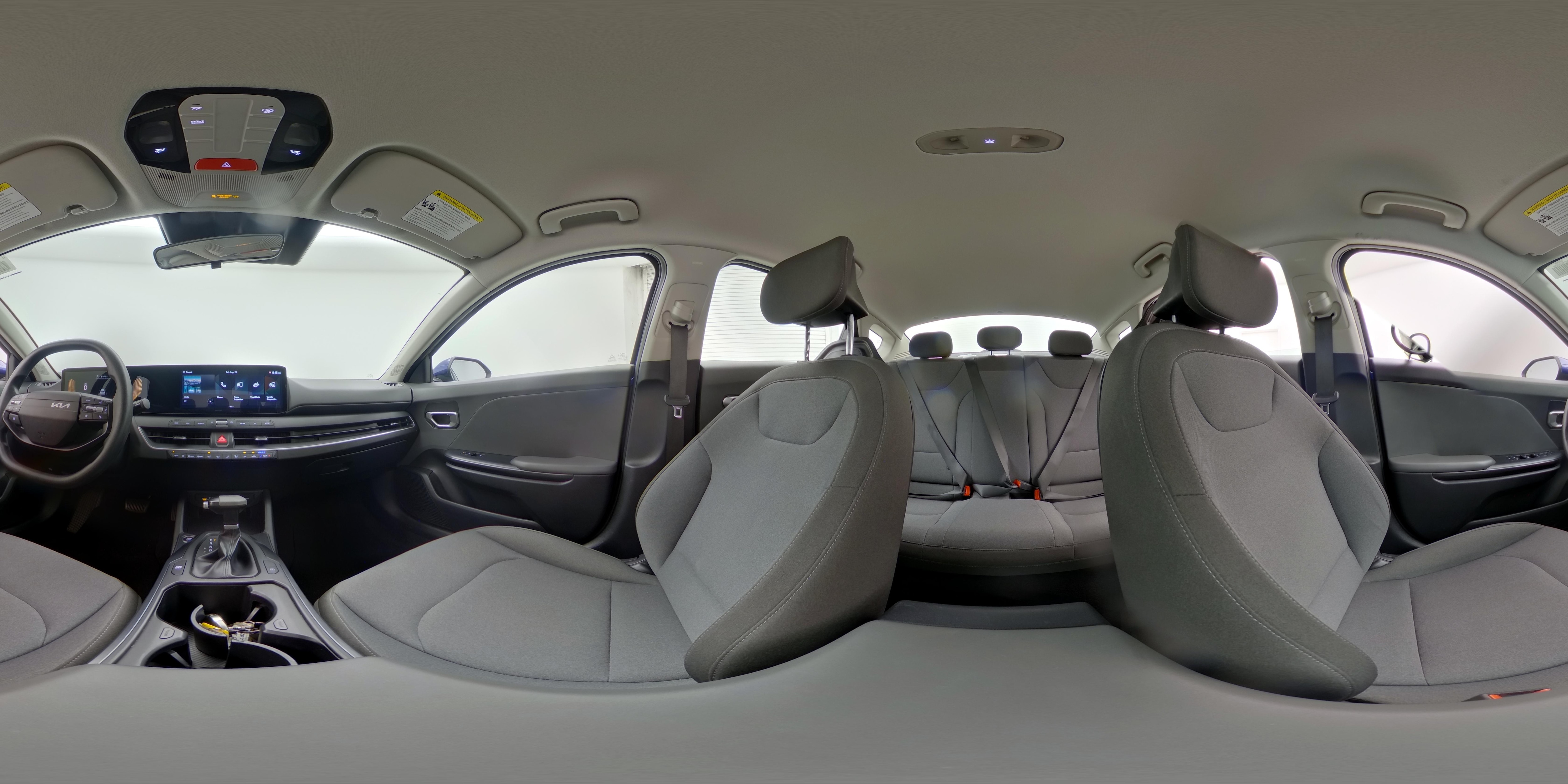 2025 Kia K4 LXS - Photo 25