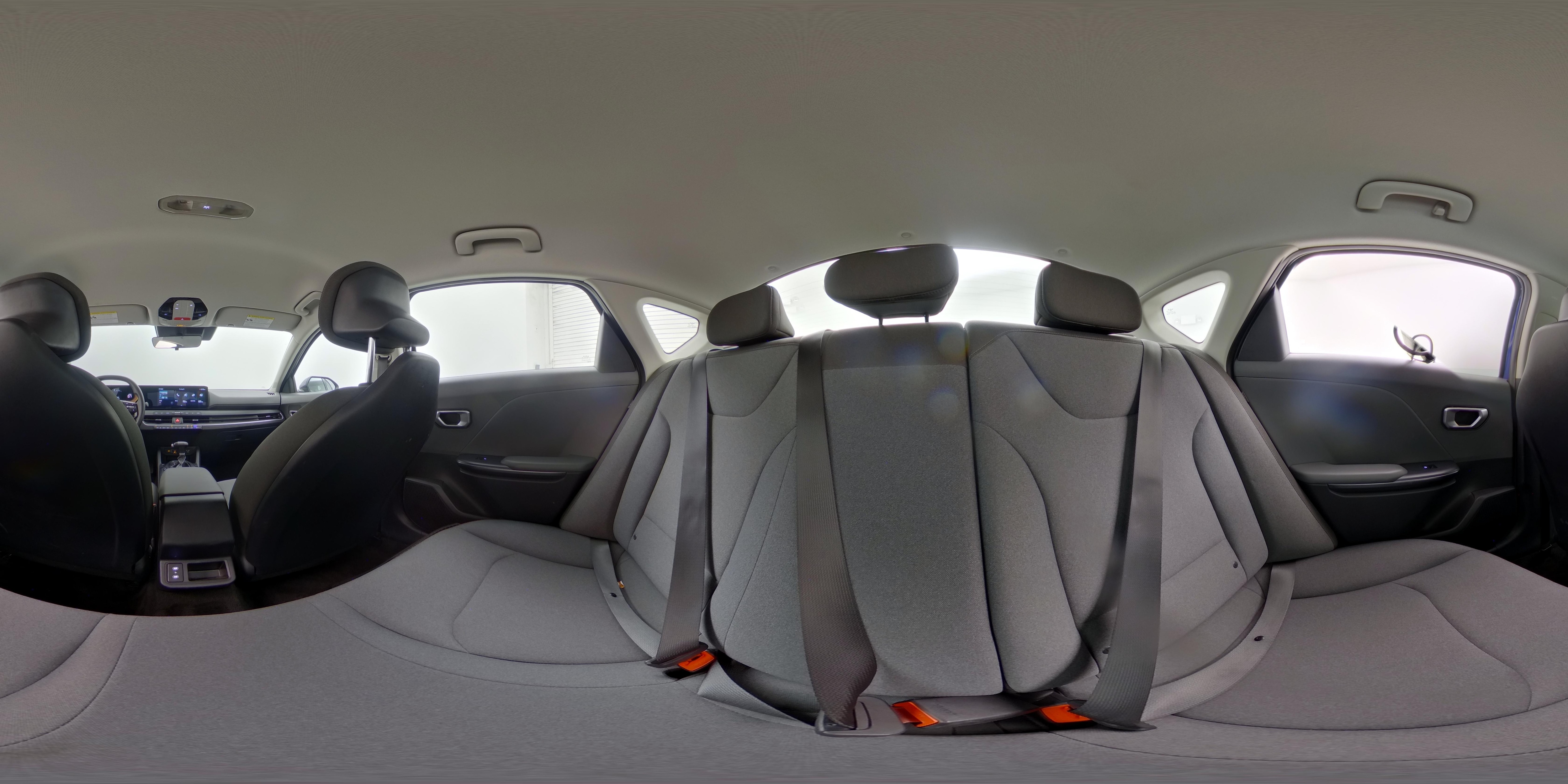 2025 Kia K4 LXS - Photo 26