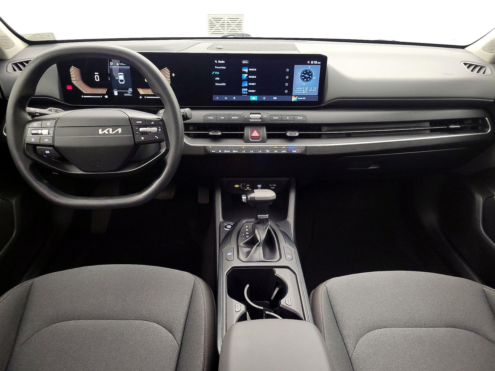 2025 Kia K4 LXS - Photo 10