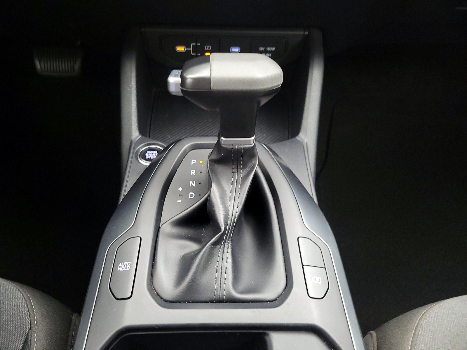 2025 Kia K4 LXS - Photo 19