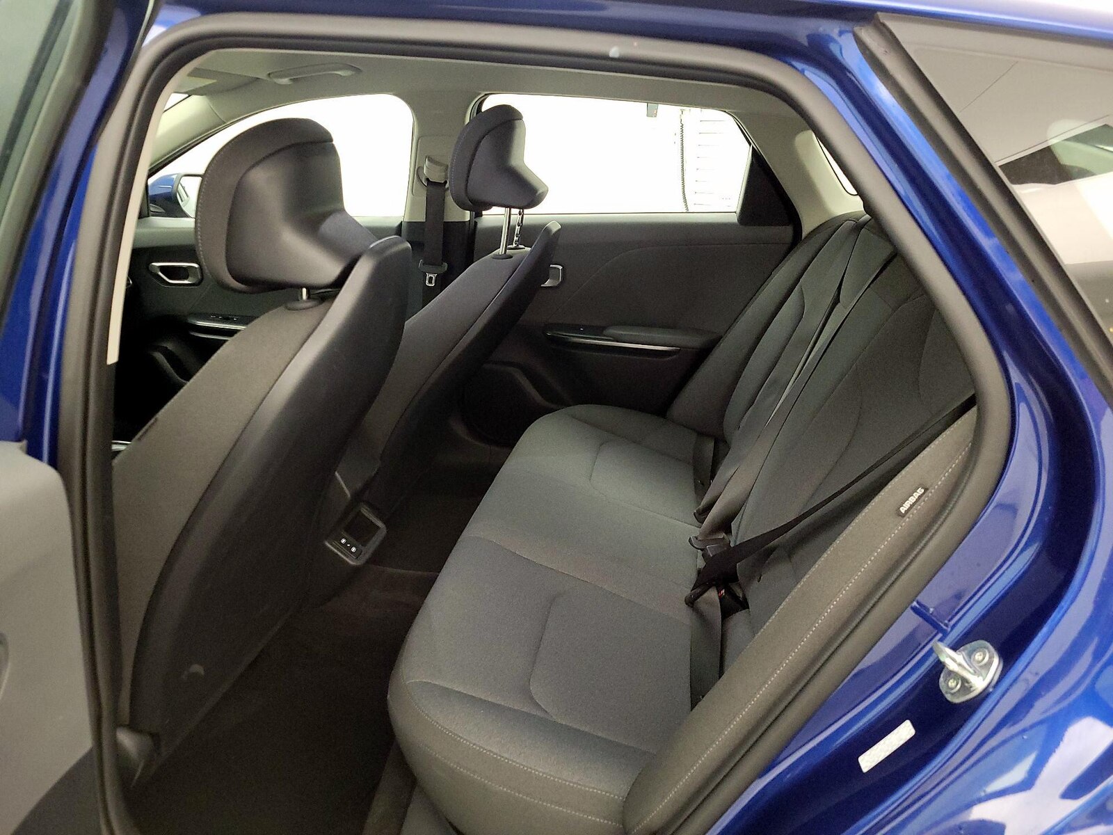 2025 Kia K4 LXS - Photo 21