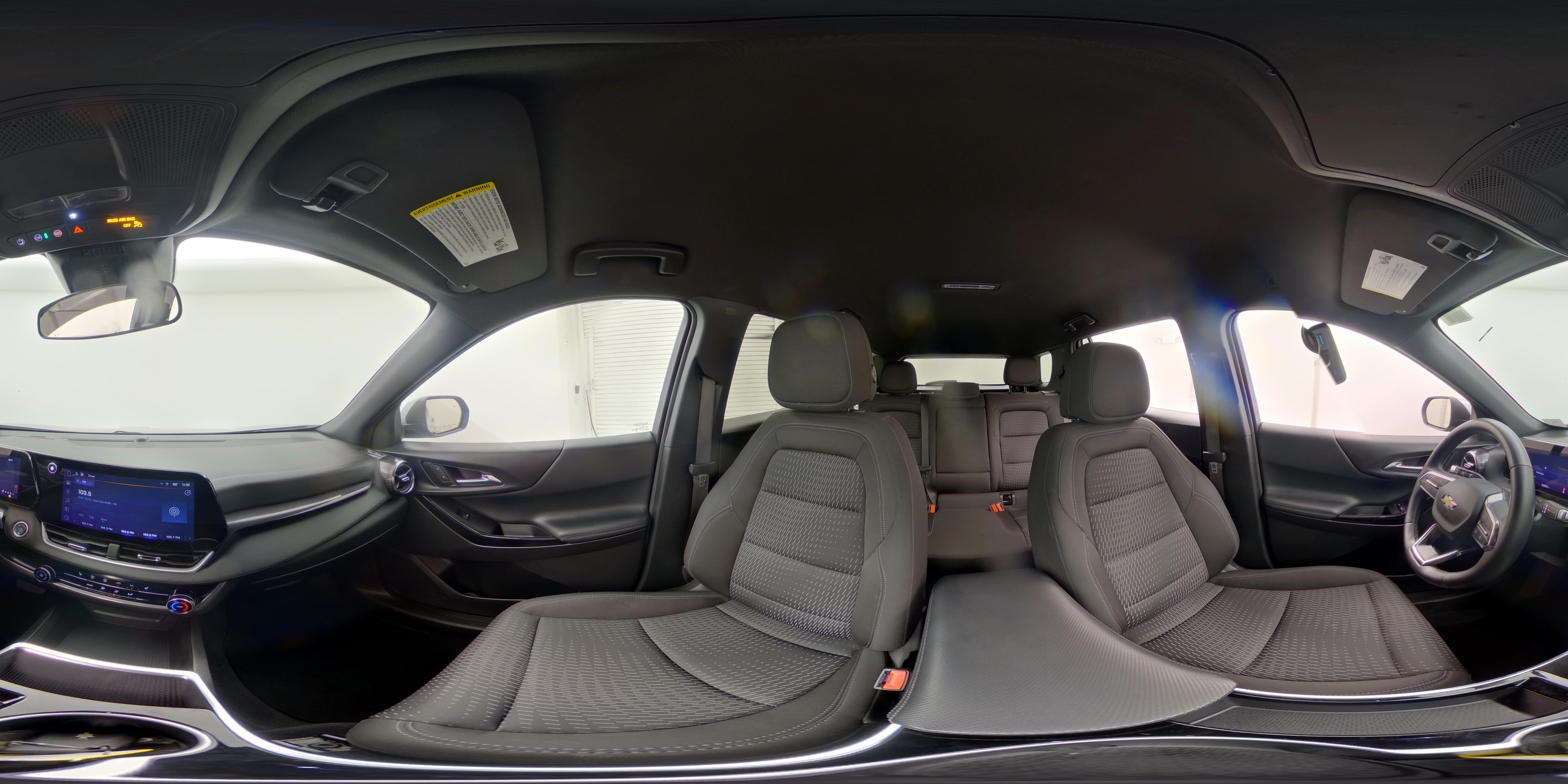 2025 Chevrolet Equinox LT - Photo 24