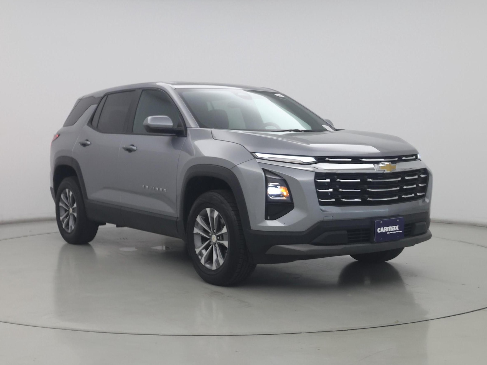 2025 Chevrolet Equinox LT - Photo 2