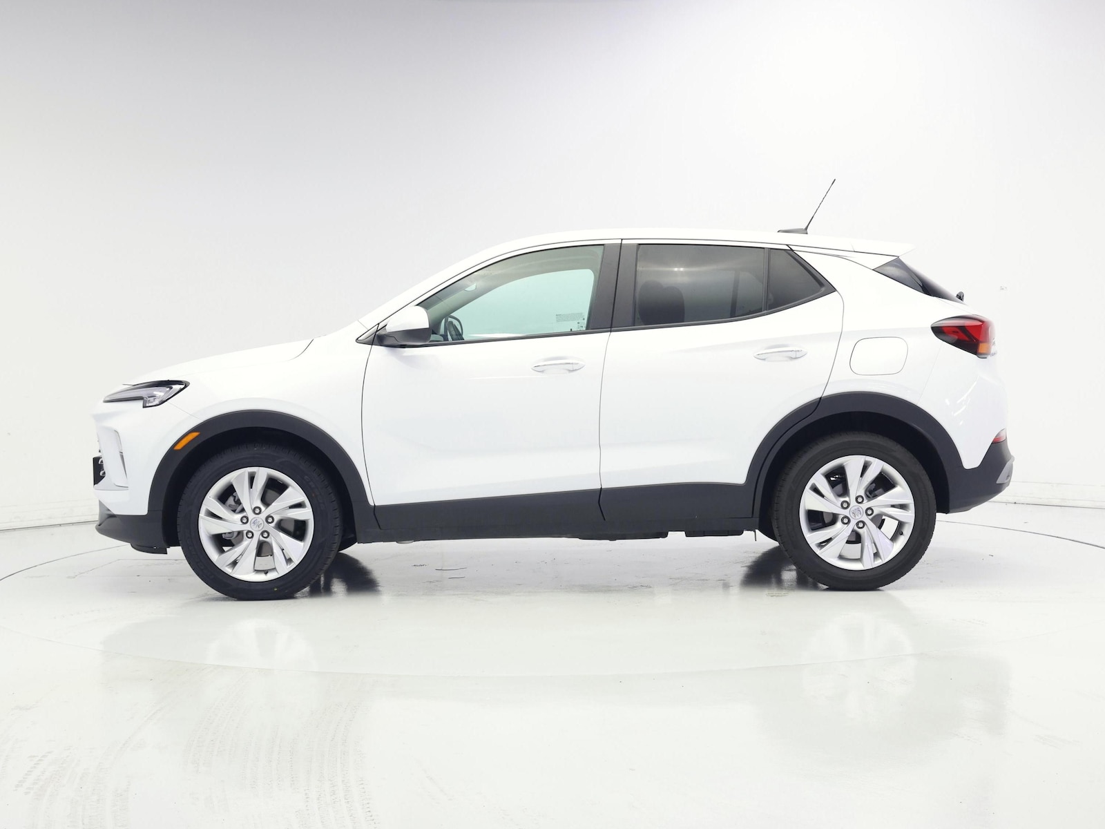 2025 Buick Encore GX Preferred - Photo 4