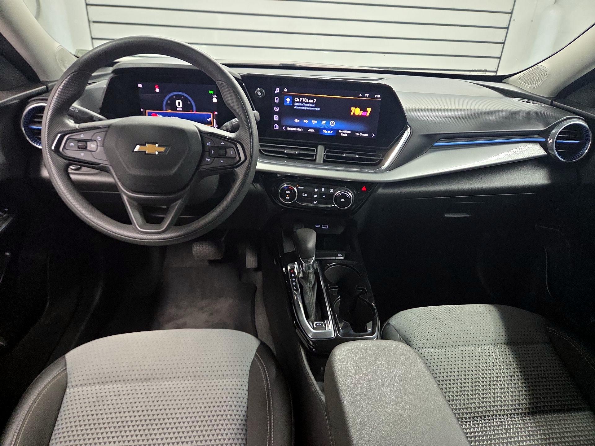 Thumbnail: 2025 Chevrolet Trax - 9