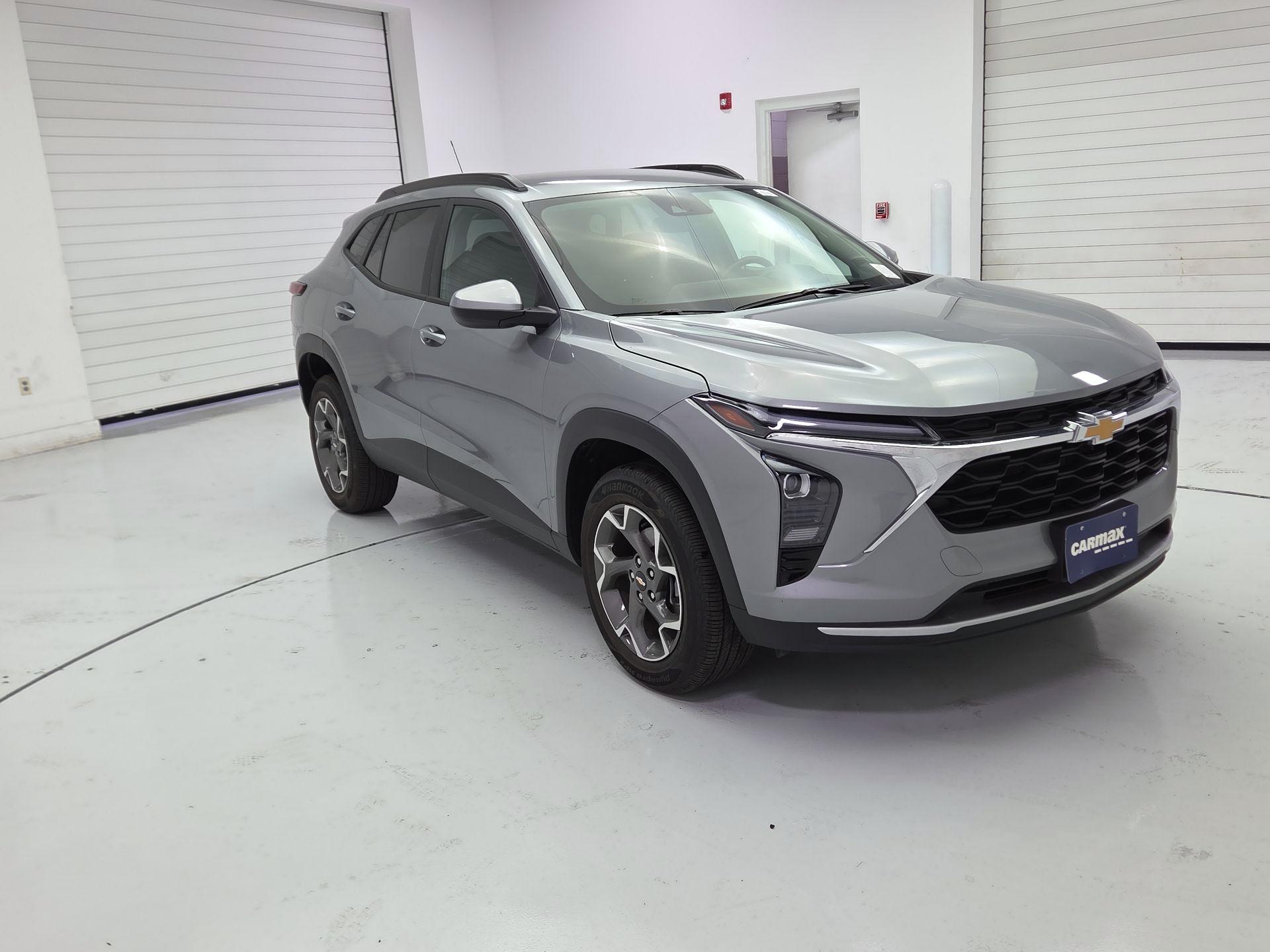 Thumbnail: 2025 Chevrolet Trax - 1