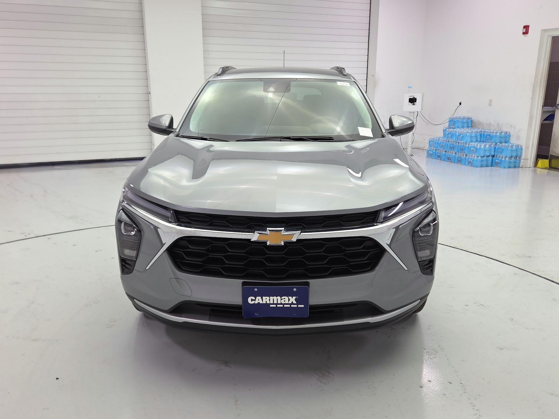Thumbnail: 2025 Chevrolet Trax - 2