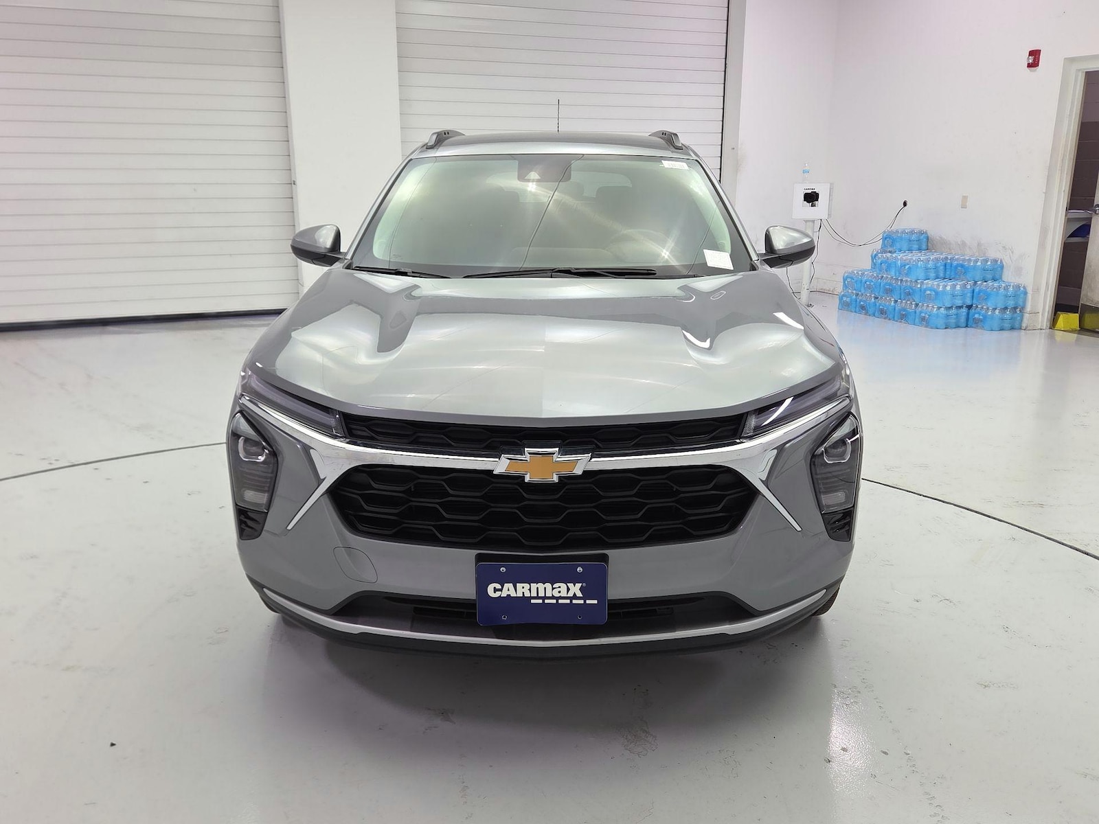 2025 Chevrolet Trax LT - Photo 2