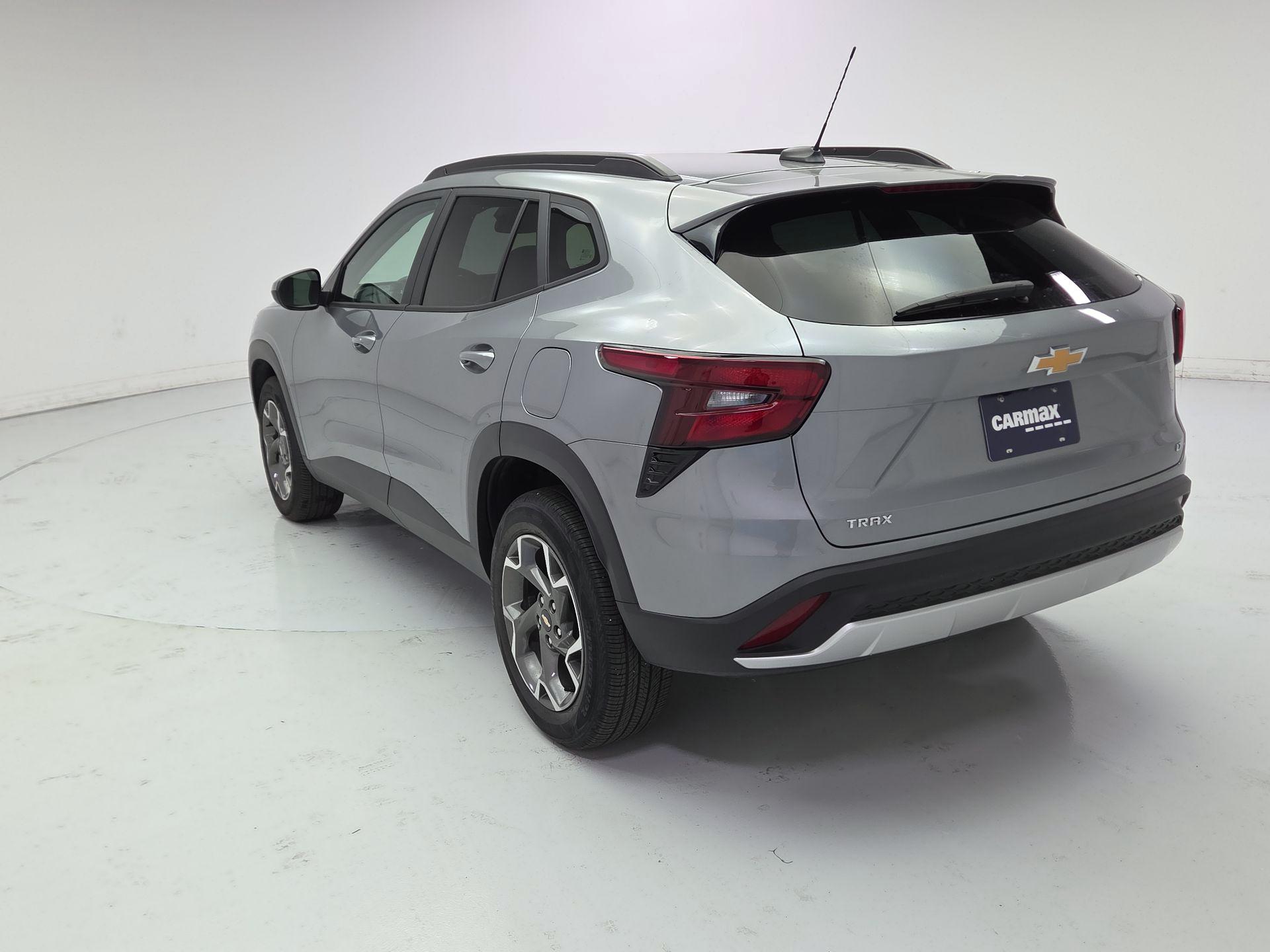 Thumbnail: 2025 Chevrolet Trax - 7