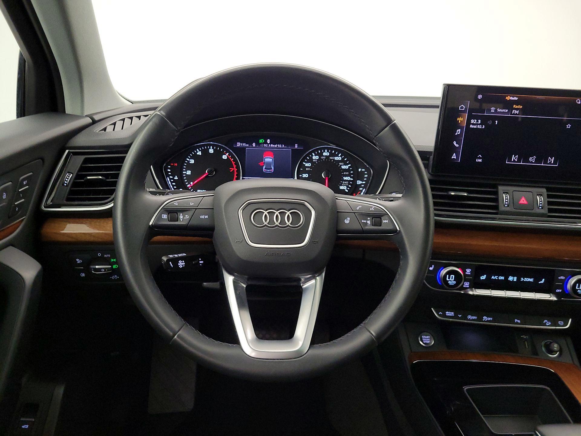 Thumbnail: 2023 Audi Q5 - 10