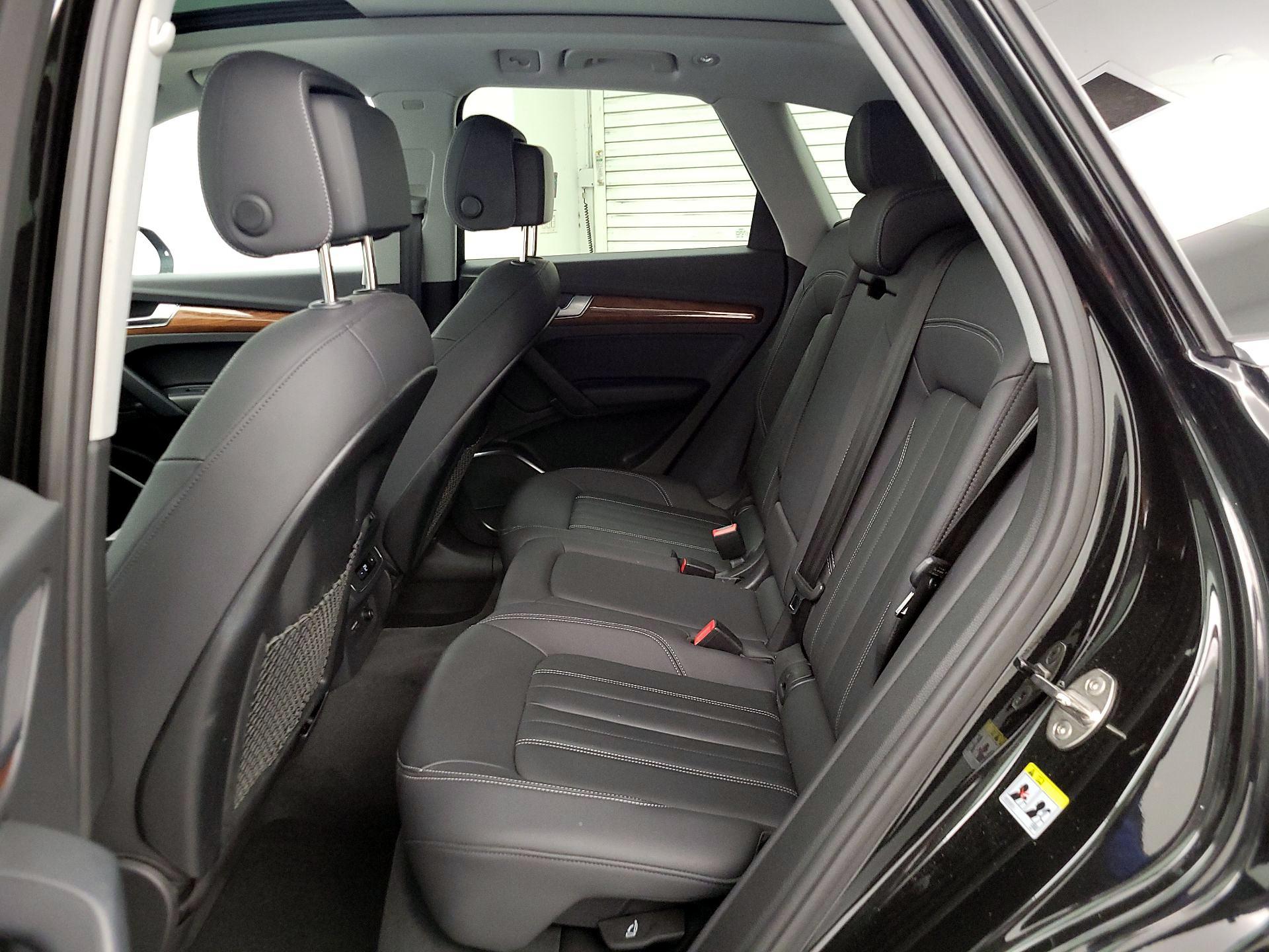 Thumbnail: 2023 Audi Q5 - 20
